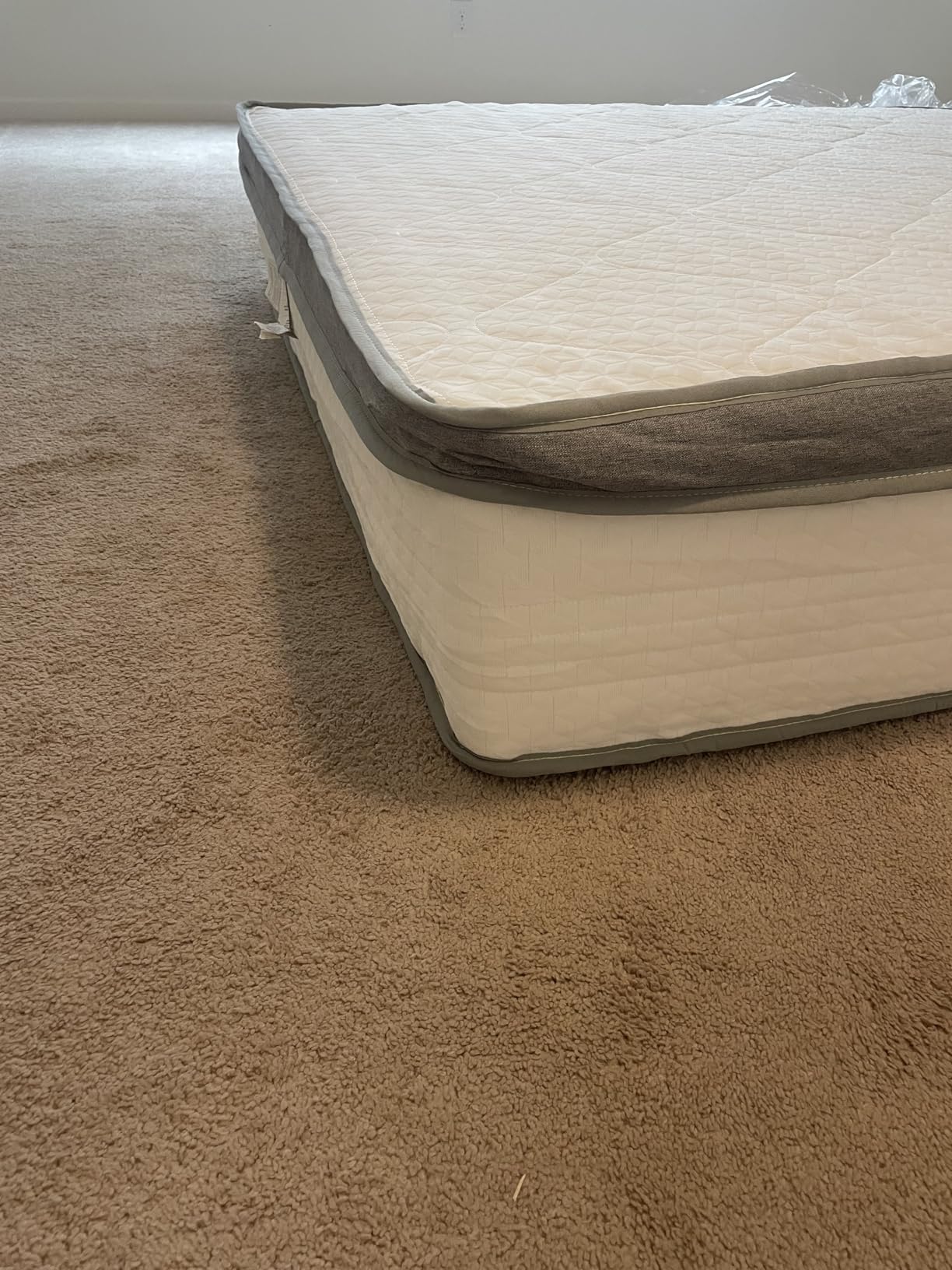 Novilla Queen Mattress, 12 Inch Hybrid Mattress Queen with Comfort Foam|Innerspring Pillow Top Mattresses in a Box, Pressure & Pain Relief, Soft Feel but Supportive, CertiPUR-US customer photo 2