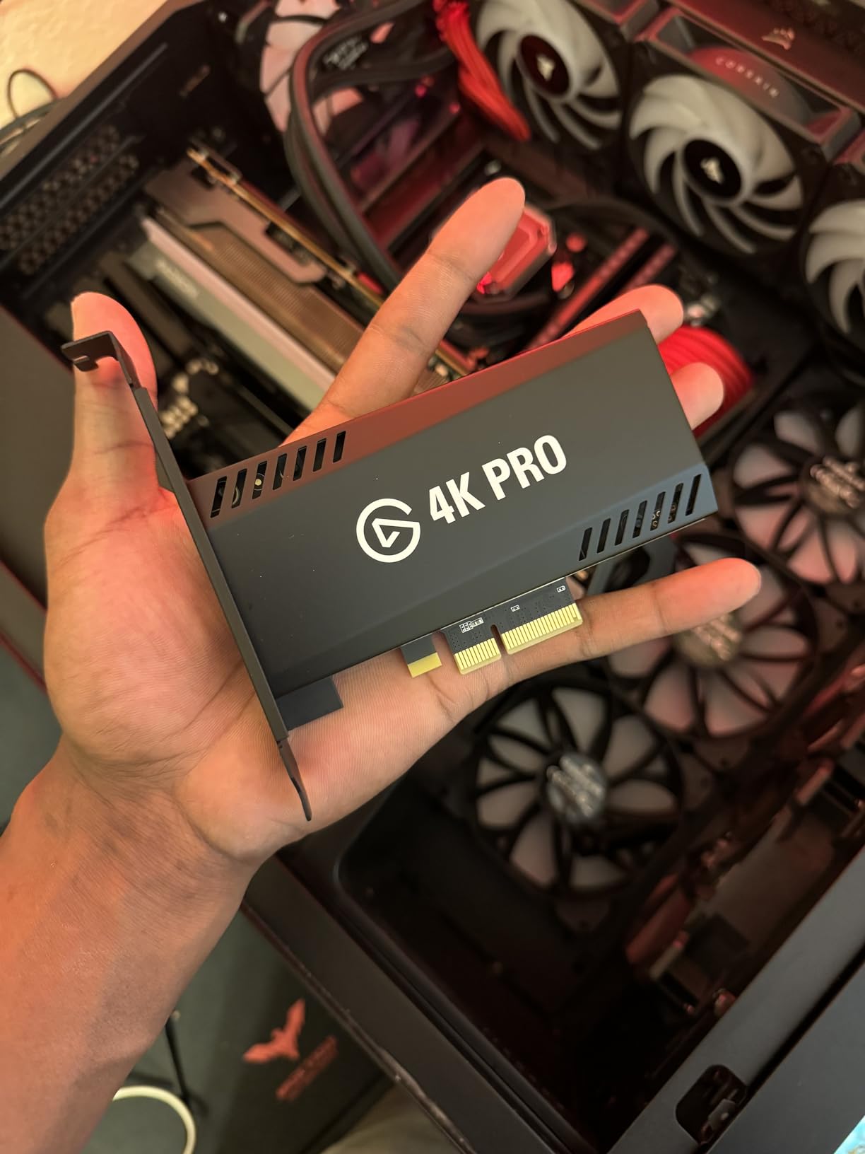 Elgato 4K Pro Internal Capture Card, 8K60 Passthrough | 4K60 HDR10 capture, HDMI 2.1, Up to 1080p240 recording, VRR support, Ultra-low latency, Dual PC setup compatible customer photo 2