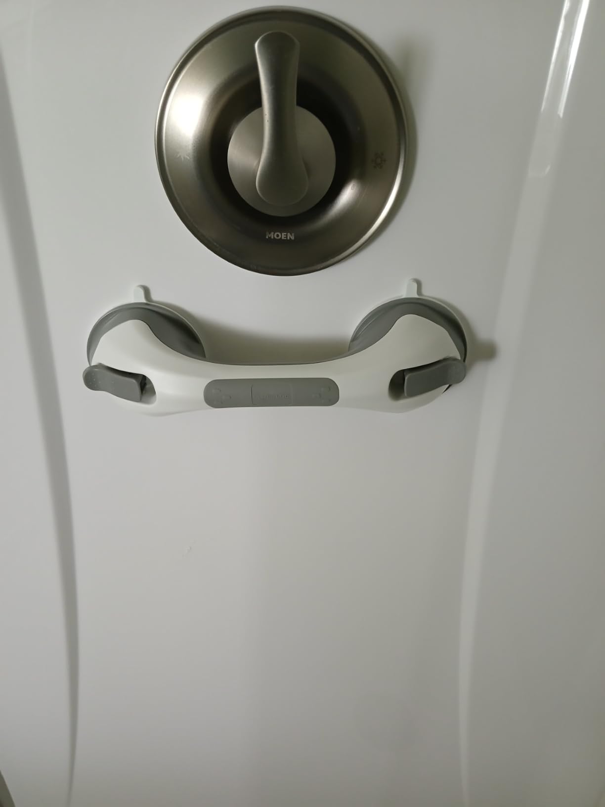 LEVERLOC 2-Pack 12-inch Suction Grab Bars customer photo 2