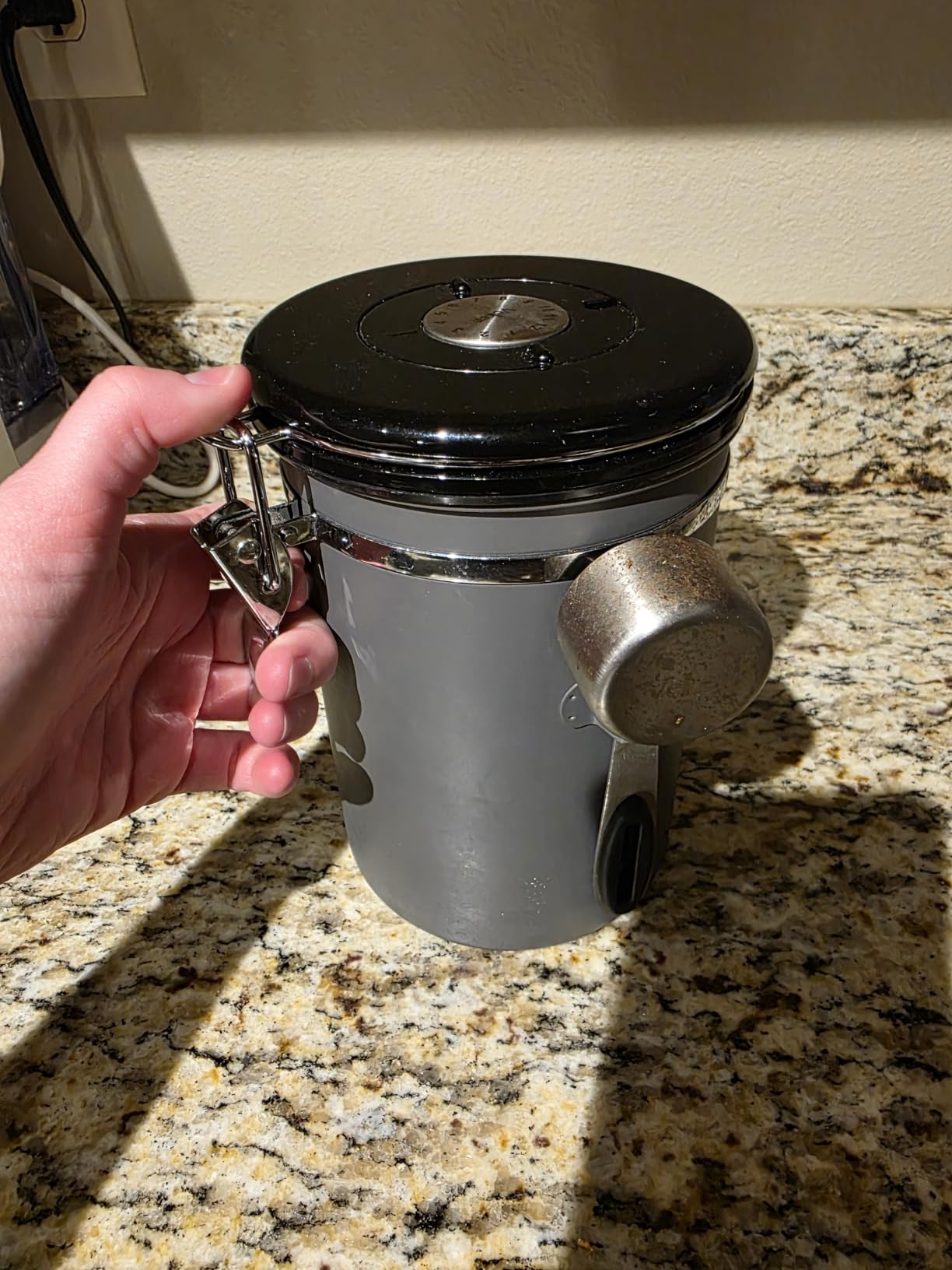 Veken Coffee Canister with Window, Airtight Stainless Steel Container, 22OZ | Gifts For Women, Kitchen Food Storage for Beans,Ground,Espresso,Rice,Tea,Sugar,Cereal,Bar Accessories,Lids,Jars, Scoop, Cream customer photo 1