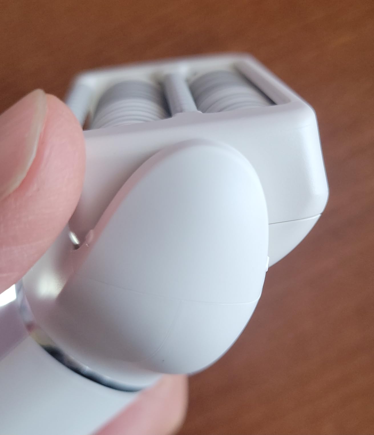 Panasonic Epilator with Gentle Cap, Electric Hair Removal Tool for Home, 3 Speed Settings, Wet Dry, Washable - ES-EY30 customer photo 1