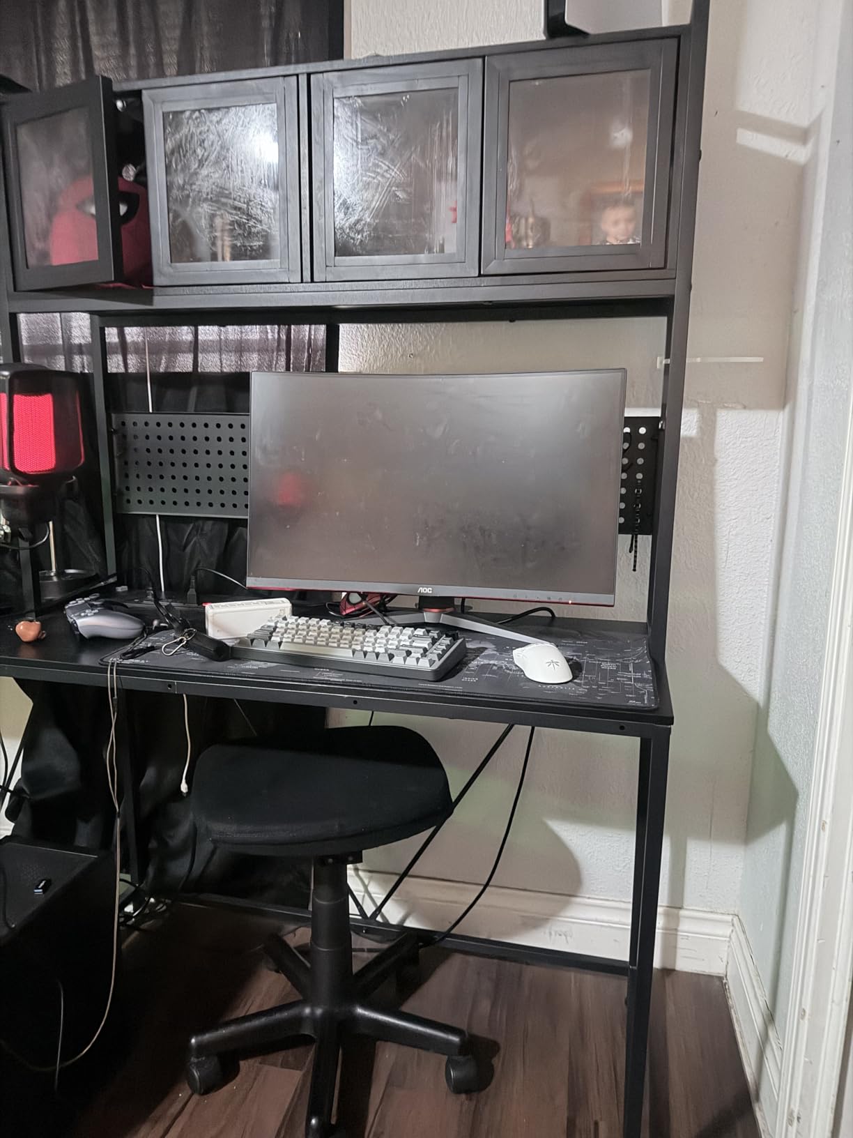 SEDETA L Shaped Gaming Desk with Drawers, L Shaped Computer Desk with Hutch and Storage Shelves, Gaming Desk with Pegboard, Led Lights, and Power Outlet, Home Office Desk, Corner Desk, Black customer photo 2