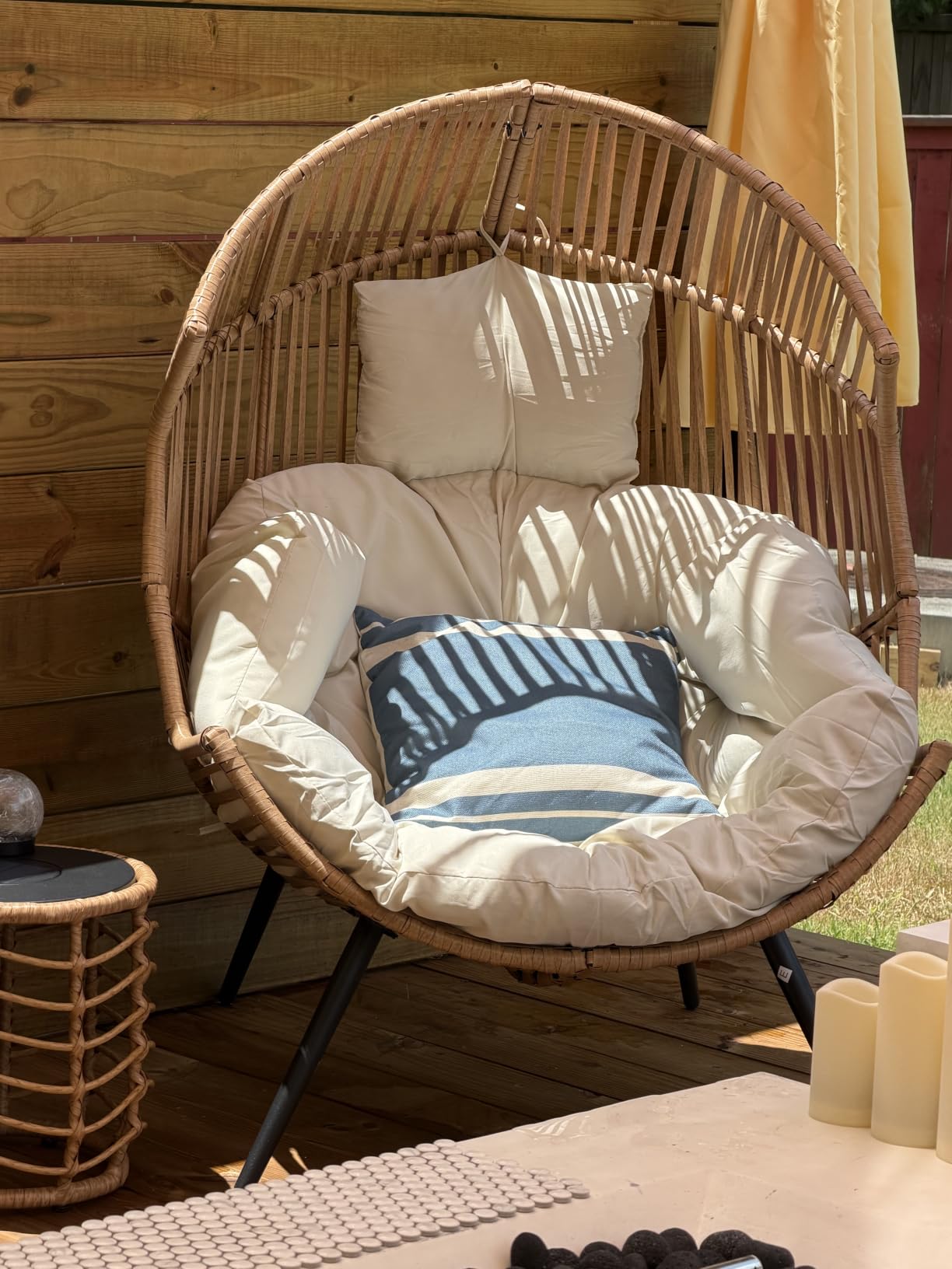 Vongrasig Outdoor Wicker Egg Chair PE Rattan Chair with Cushion, Oversized Patio Lounge Chair for Outdoor, Indoor, Balcony, Backyard, Garden, Beige customer photo 1