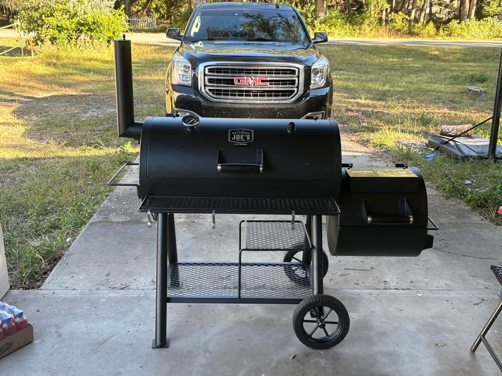Oklahoma Joe's Highland Reverse Flow Offset Charcoal Smoker and Grill With 1093 sq. in. Cooking Area in Black customer photo 2