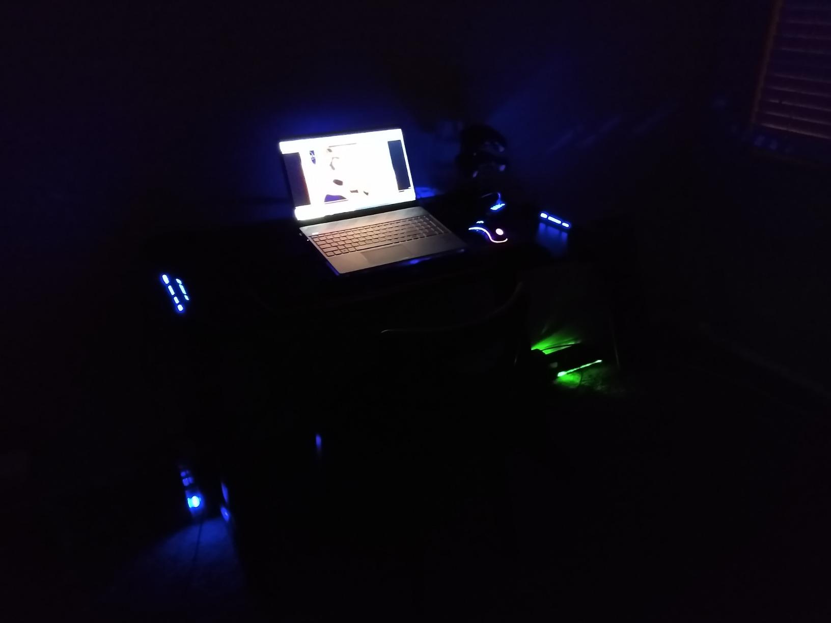 EUREKA ERGONOMIC Gaming Desk with LED Lights Home Office RGB Table, Small Gaming Desk, Computer Table customer photo 1