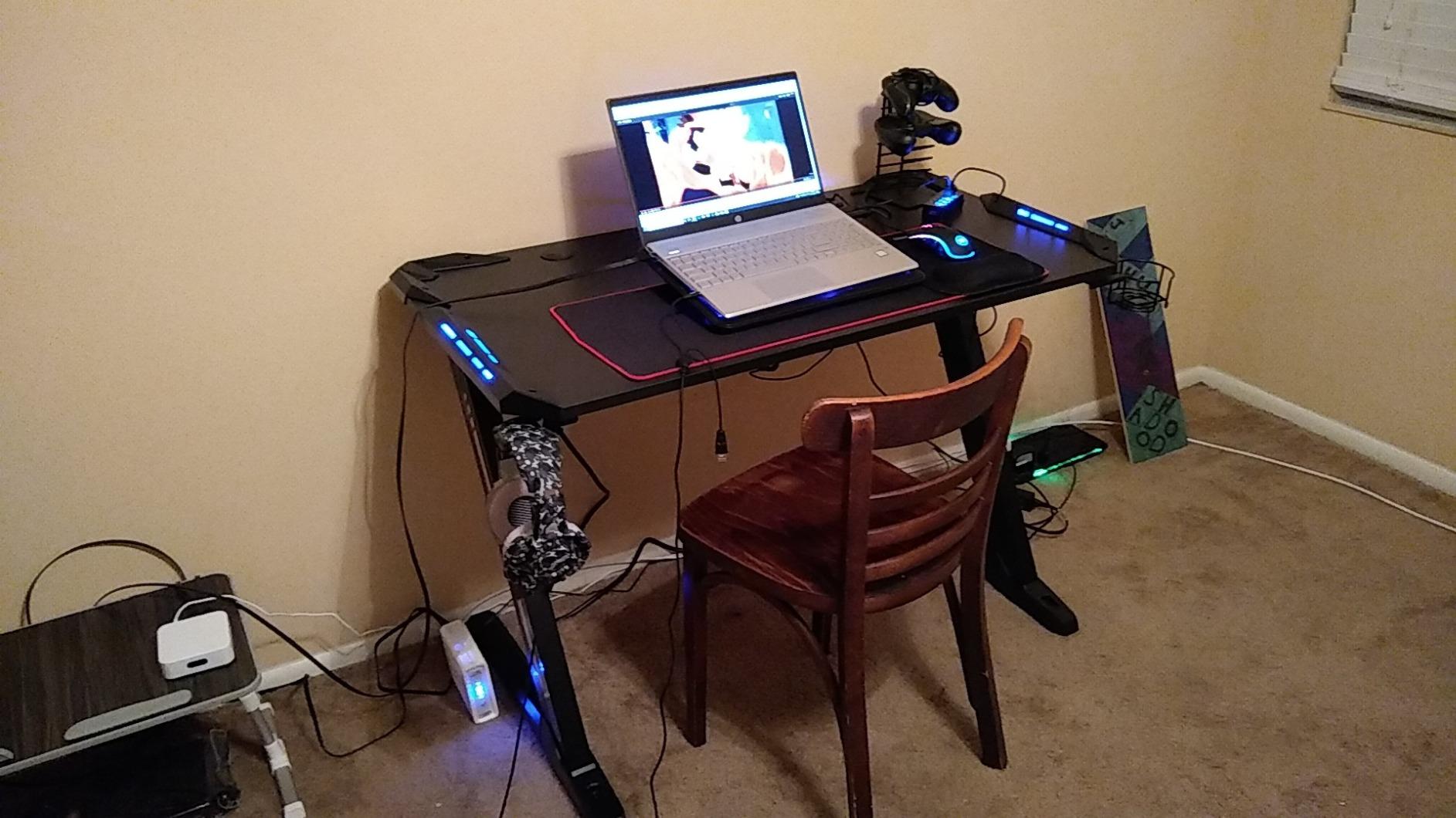 EUREKA ERGONOMIC Gaming Desk with LED Lights Home Office RGB Table, Small Gaming Desk, Computer Table customer photo 2