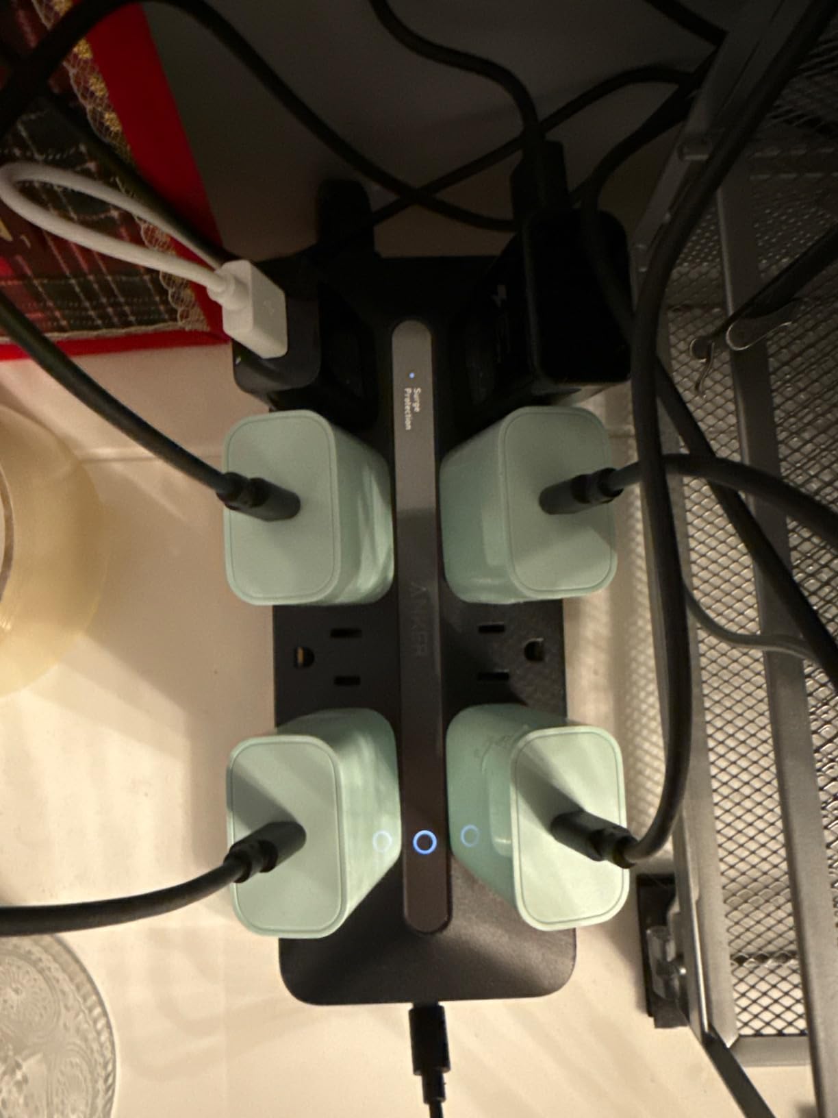 Anker Power Strip, 900J Surge Protector, 35W Max | Flat Plug Extension Cord with Multiple Outlets, 8 AC, 2 USB A, 2 USB C, 5ft Outlet Extender, Dorm Room Essentials, Home Office customer photo 1
