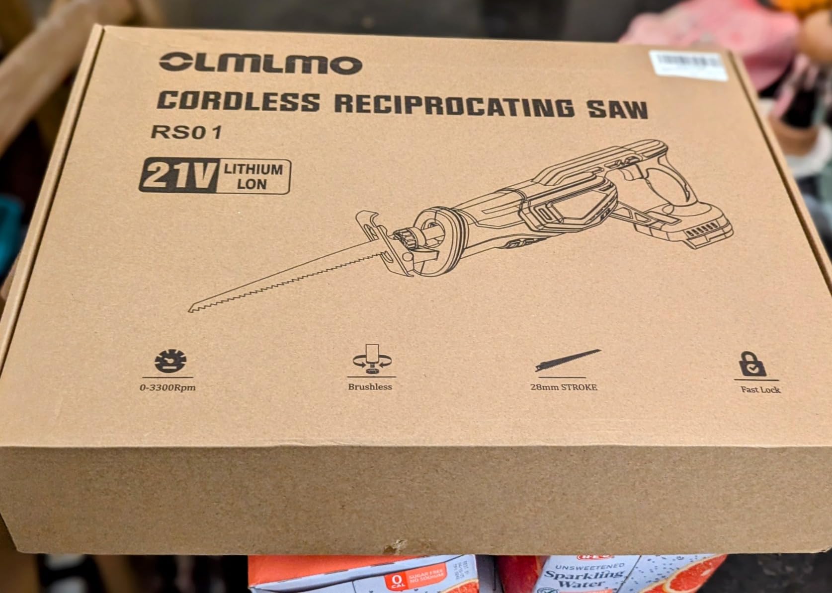 Cordless Reciprocating Saw With 8 Blades - 2x4000mAh Batteries, Brushless Motor, Variable Speed 0-3200 SPM, Tool-Free Blade Change, Power Reciprocating Saw for PVC Wood, Metal Cutting DIY customer photo 2