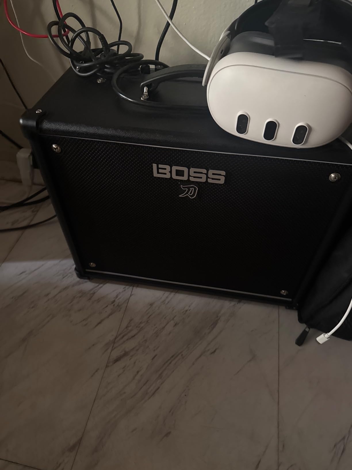 BOSS Katana-50 Gen 3 Guitar Amplifier, 50-Watt Combo Amp | Custom 12-Inch Speaker, Evolved Tube Logic Sound, 12 Amp Characters, Onboard BOSS Effects, Advanced Connectivity customer photo 2