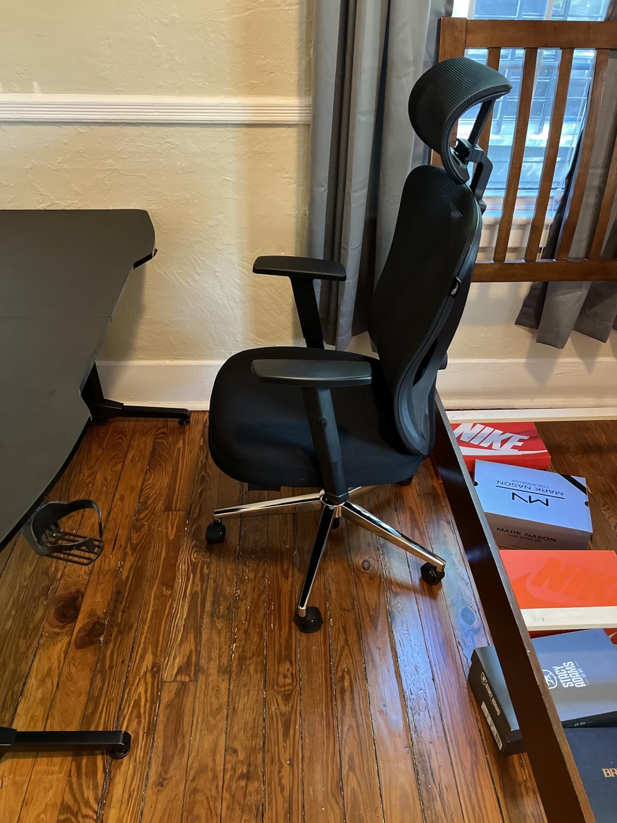 Hbada P5 Ergonomic Office Chair, Desk Chair with Adjustable Lumbar Support and Height, Comfortable Mesh Computer Chair with Footrest 2D Headrest, Swivel Tilt Function White customer photo 1
