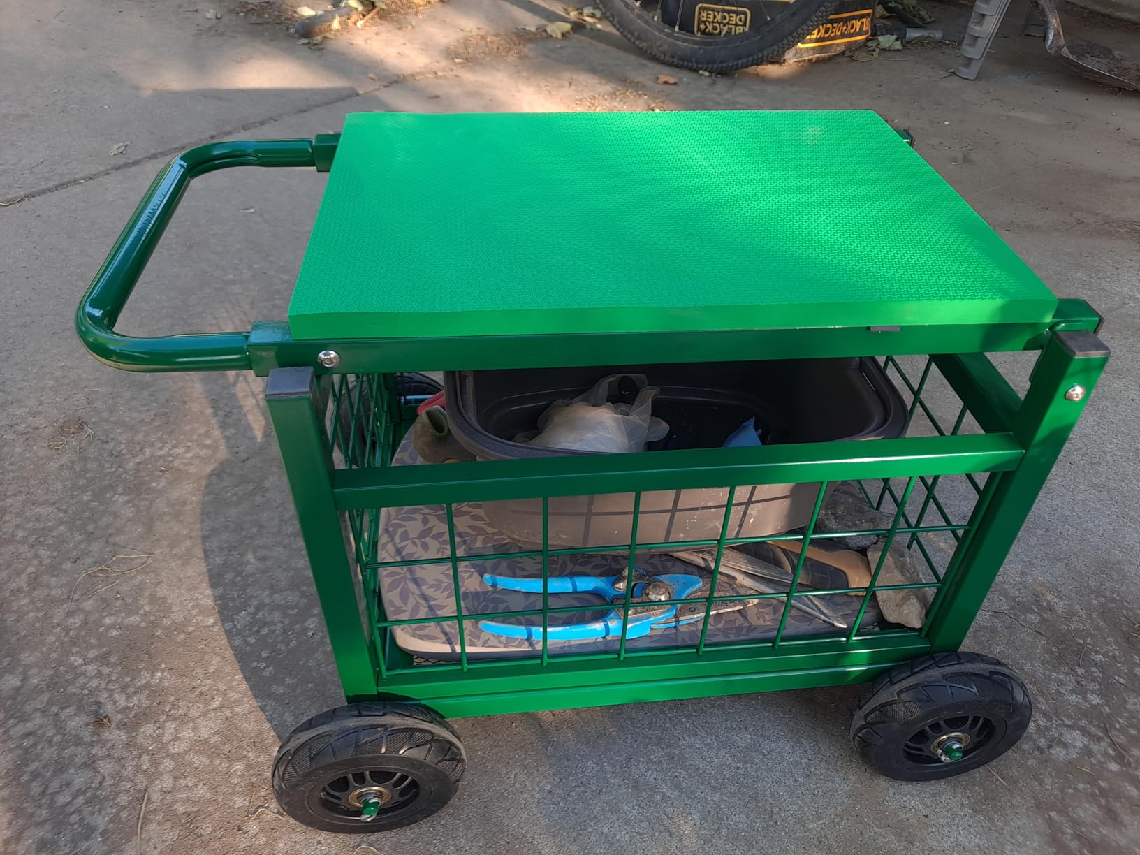 Garden Cart with Seat, 3-in-1 Rolling Seat with Wheels for Seniors Gardening | Upgraded Heavy Duty Gardening Cart with Seat, Supports up to 600 LBS for Seniors, Lawn, Patio & Backyard Gardening, Green customer photo 1
