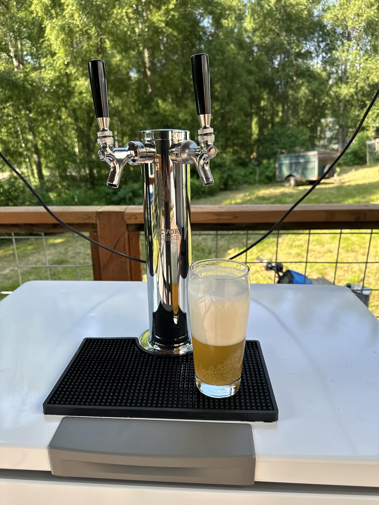 VEVOR Kegerator Tower Kit, Dual Taps Beer Conversion Kit, Stainless Steel Keg Beer Tower Dispenser with Dual Gauge CGA320 Regulator & D-System Keg Coupler, Self-Closing Spring for Party Bar Home customer photo 1