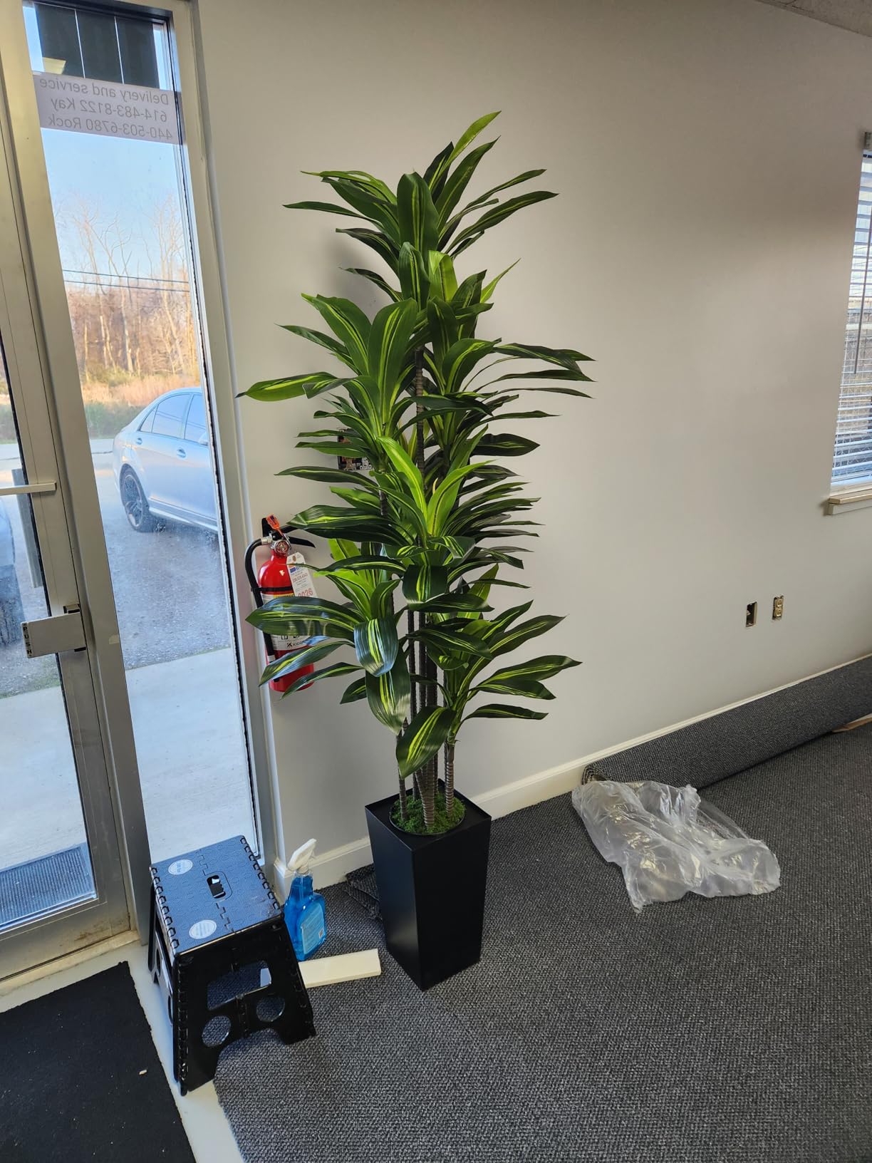 ASTIDY Artificial Plant 5FT Dracaena Fake Tree with Black Tall Planter | Faux Yucca Floor Plant in Pot, Artificial Trees Indoor for Home Office Living Room Decor customer photo 1