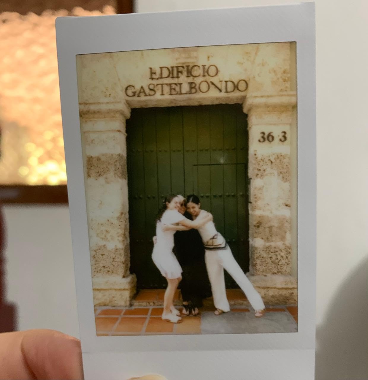 Fujifilm INSTAX Mini LIPLAY Hybrid Instant Camera - Deep Bronze customer photo 1