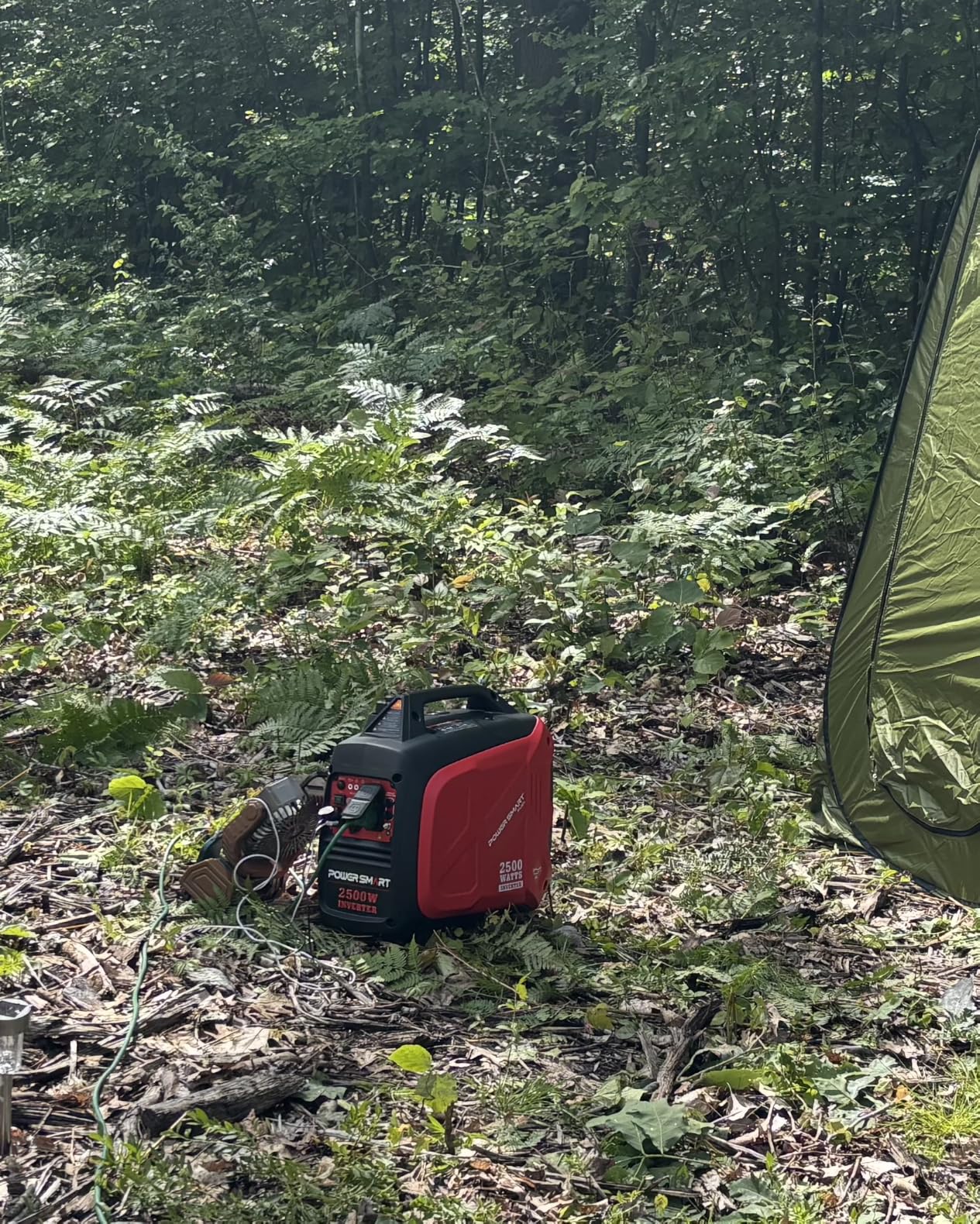 PowerSmart 2500 Watt Portable Inverter Generator for Camping | Super Quiet, Clean Power customer photo 1