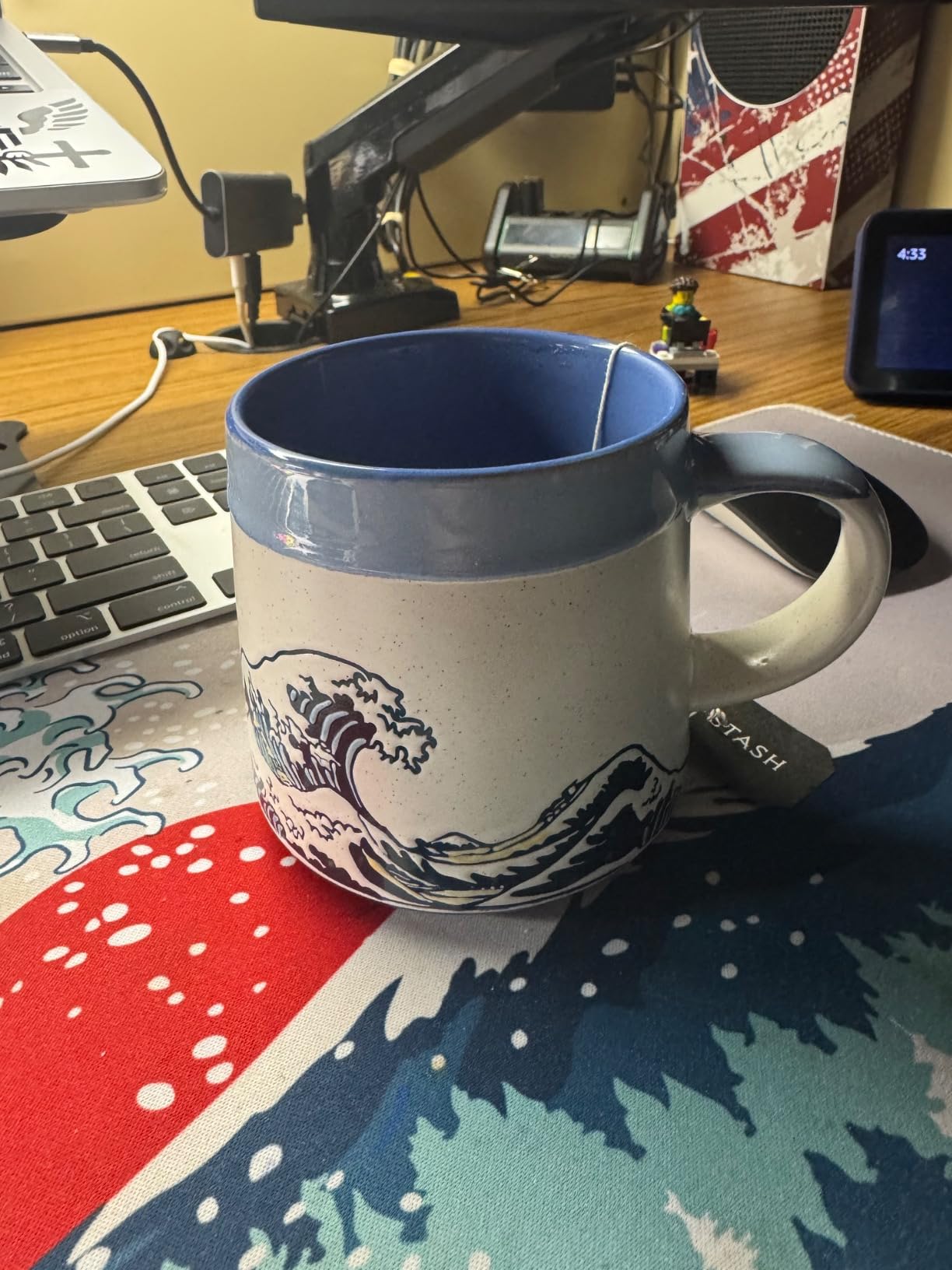 BICETTO Handmade 15oz Japanese Ukiyo-e Large Ceramic Coffee Mug, Artistic Pottery Big Tea Cup for Office & Home, Microwave & Dishwasher Safe (Samurai & Geisha) customer photo 1