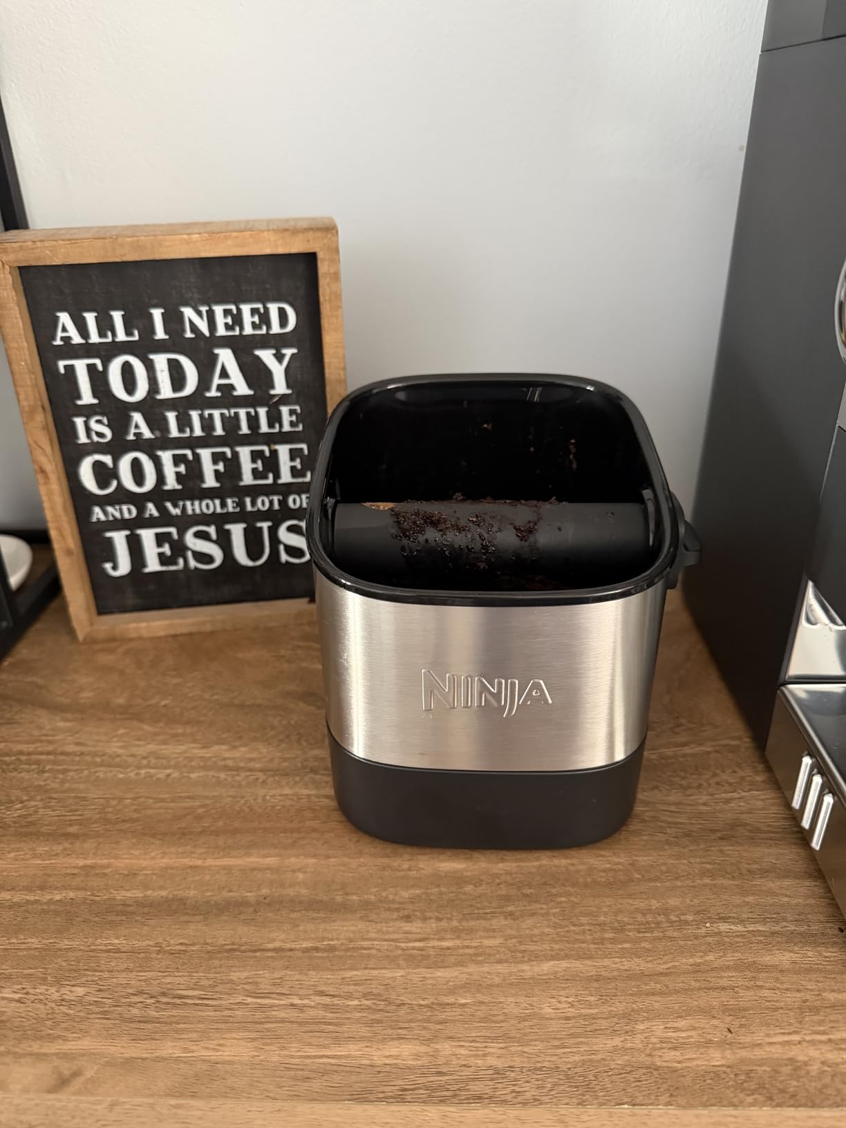 Ninja Luxe Café Knock Box, Holds 10 Double Shot Pucks, XSKKNOCKBOX customer photo 1