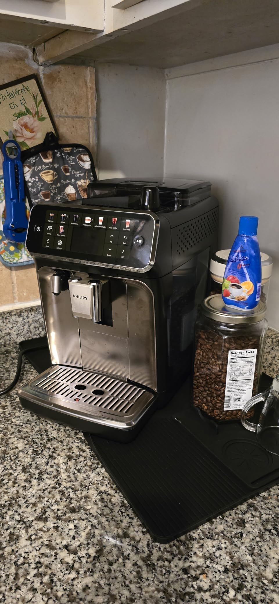 PHILIPS 5500 Series Fully Automatic Espresso Machine, LatteGo Milk System customer photo 1
