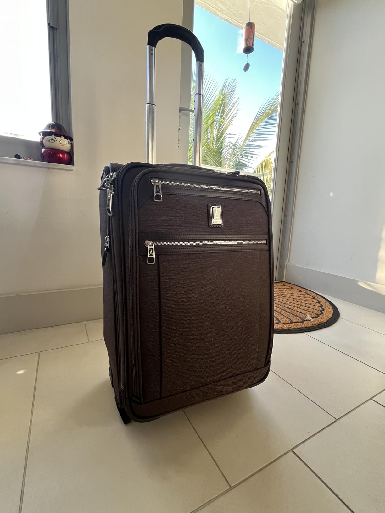 Travelpro Platinum Elite Carry-On Luggage Upright, Navy, 22-Inch customer photo 1
