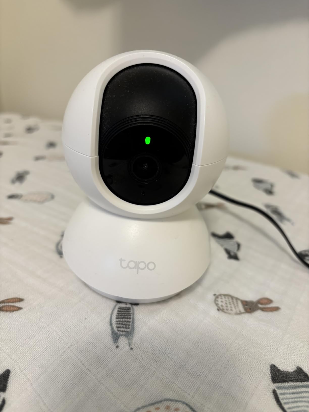 Tapo 1080P Indoor Pan/Tilt Wired Security Camera for Baby Monitor, Pet Camera, C201 | Motion Detection, 2-Way Audio, Night Vision, Cloud & SD Card Storage, Works with Alexa & Google Home, Black customer photo 1