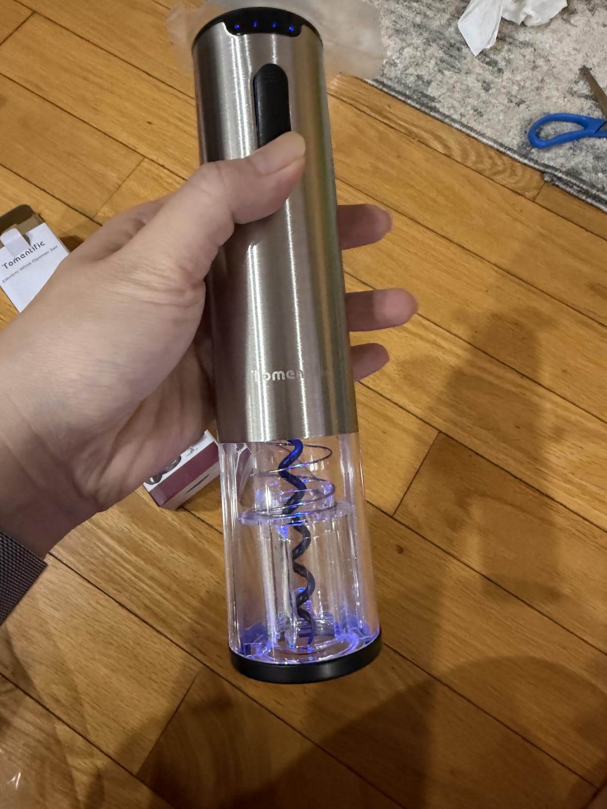 Electric Wine Opener Tomentific, Rechargeable Automatic Wine Corkscrew Bottle Opener With Foil Cutter, Type-C Charging Wine Openers With LED Light For Home Party Wedding Gifts (Stainless Steel) customer photo 2
