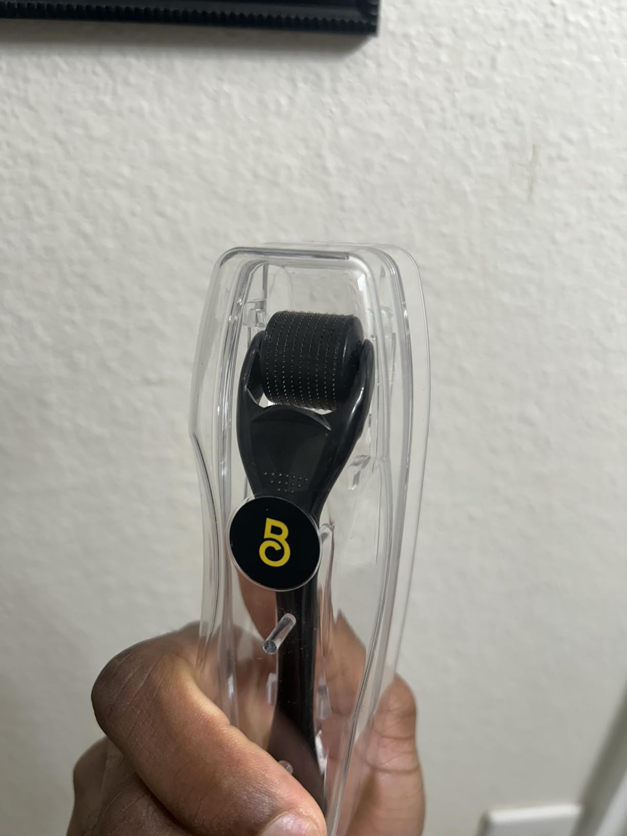 The Beard Club Derma Roller for Face, Body and Scalp - Microneedling for Men and Women with 540 Titanium Microneedles - Beard Roller & Micro Needling Scalp Hair - Black customer photo 2