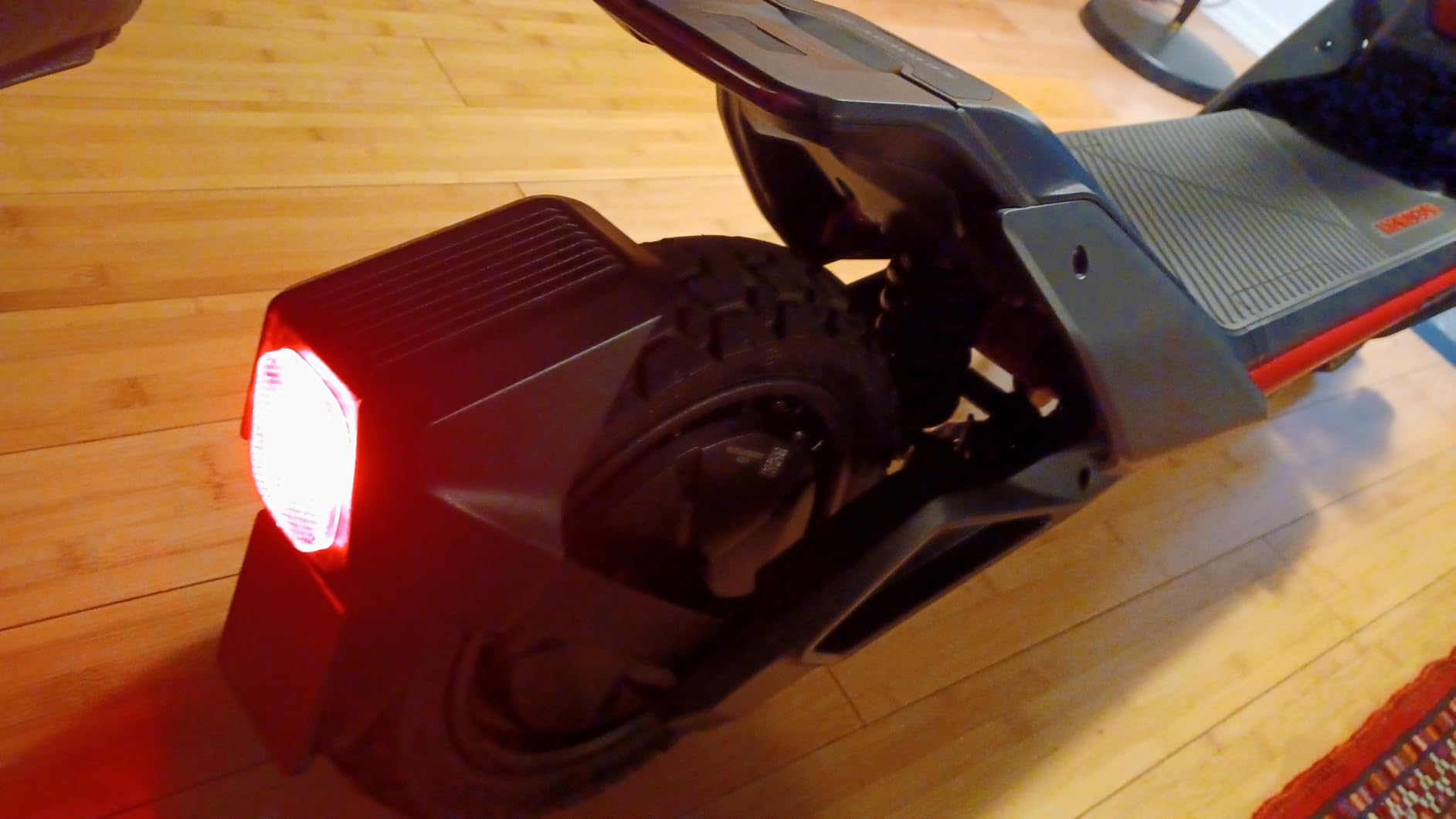 Segway ZT3 Pro Electric Scooter, Up to 24.9 MPH, 43.5-Mile Range, Dual Suspension, Flash Charge, 1600W Peak Motor, Off-Road Scooter for Adults UL Certified customer photo 2