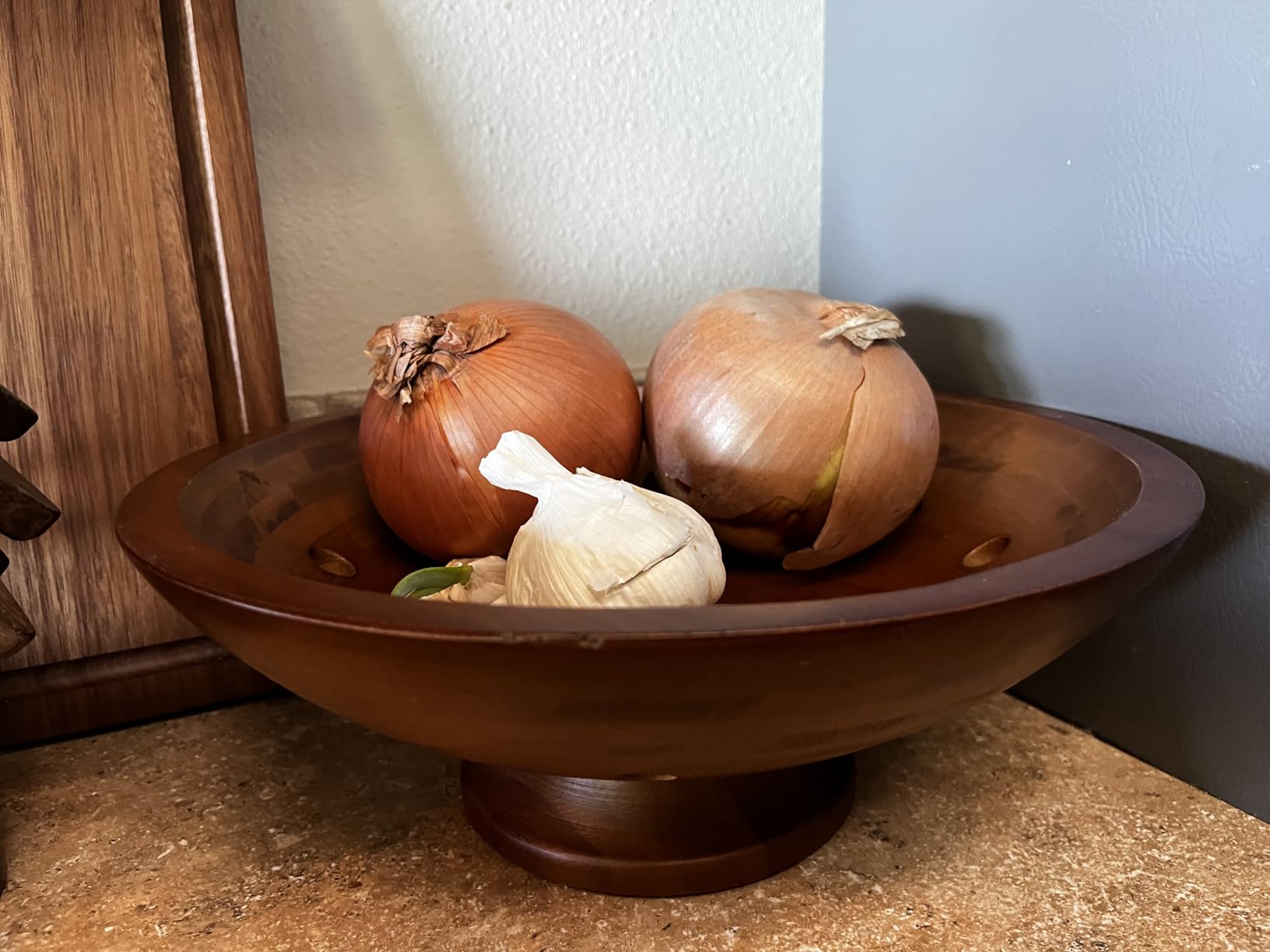 Wooden Fruit Bowl for Kitchen Counter, Bamboo Pedestal Fruit Basket, Vented | Keeps Produce Fresh Longer, Airflow Holes Reduce Trapped Moisture, Anti Slip Base, Holds Bananas and Vegetables, Frutero customer photo 2