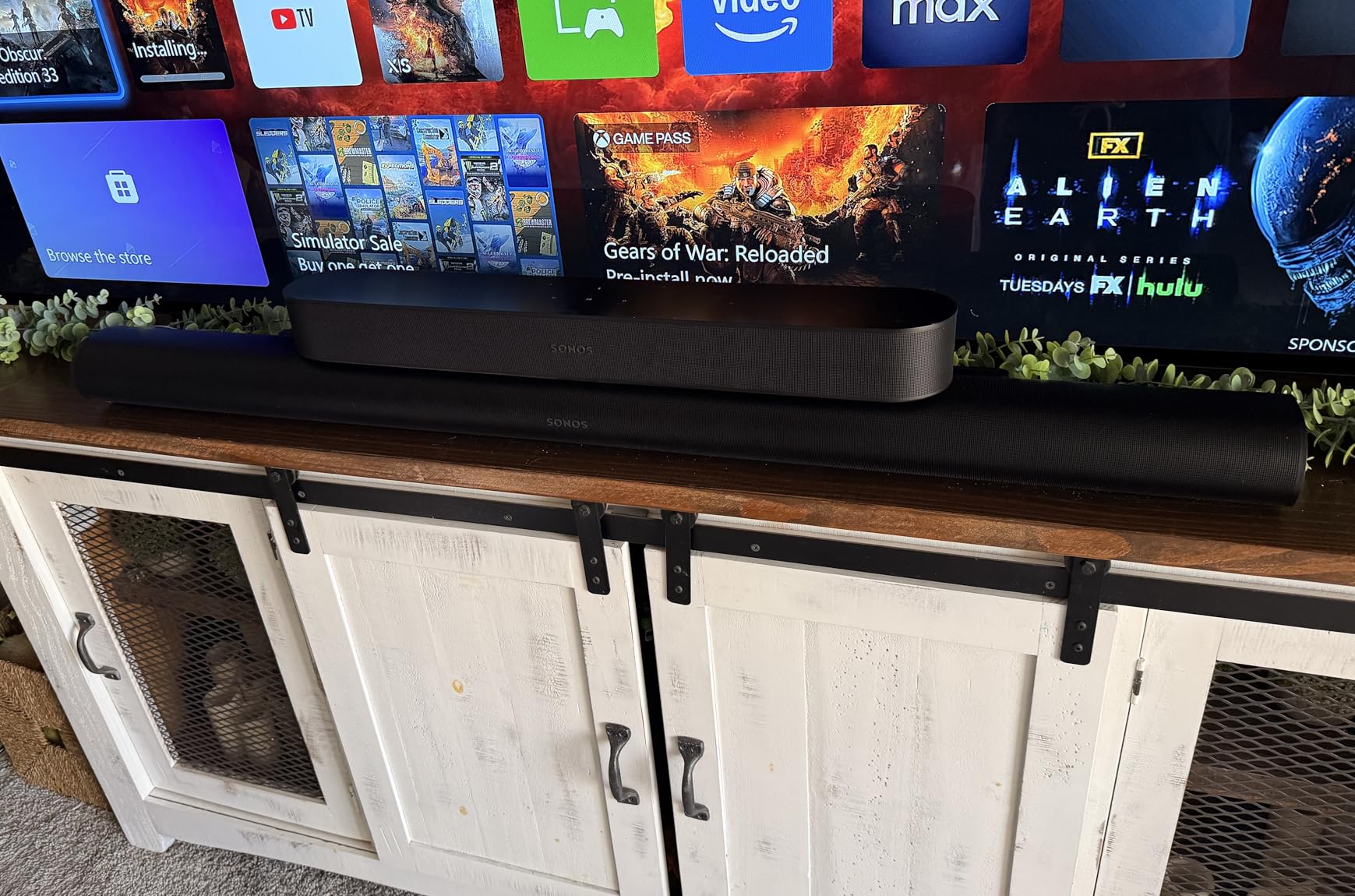 Sonos Arc Ultra Soundbar with Dolby Atmos - Black | Dolby Atmos | 9.1.4 Surround Sound for TV and Music | Alexa | Works with Sonos Sub 4 & Era 300 | Sound Motion technology customer photo 1