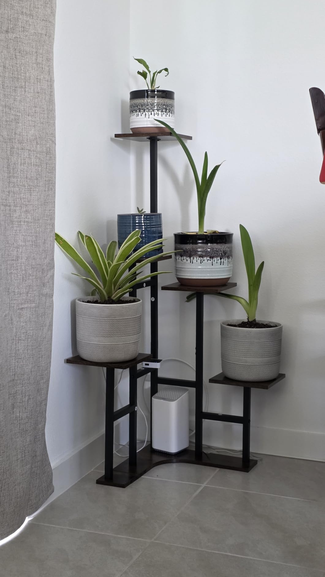 Yzosvki Corner Plant Stand Indoor 6 Tiered Corner Plant Shelf | Flower Stand for Multiple Plants, Plant Shelves Organizer Rack for Living Room, Balcony, Patio, Garden, Rustic Brown customer photo 2