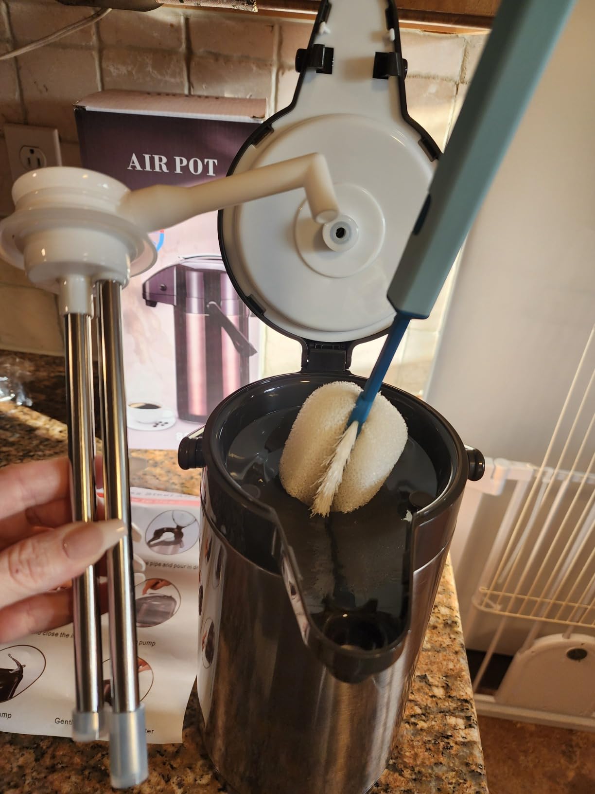 PARACITY Coffee Carafe, 84.5 fl oz/2.5 L Airpot Coffee Dispenser with Pump customer photo 1