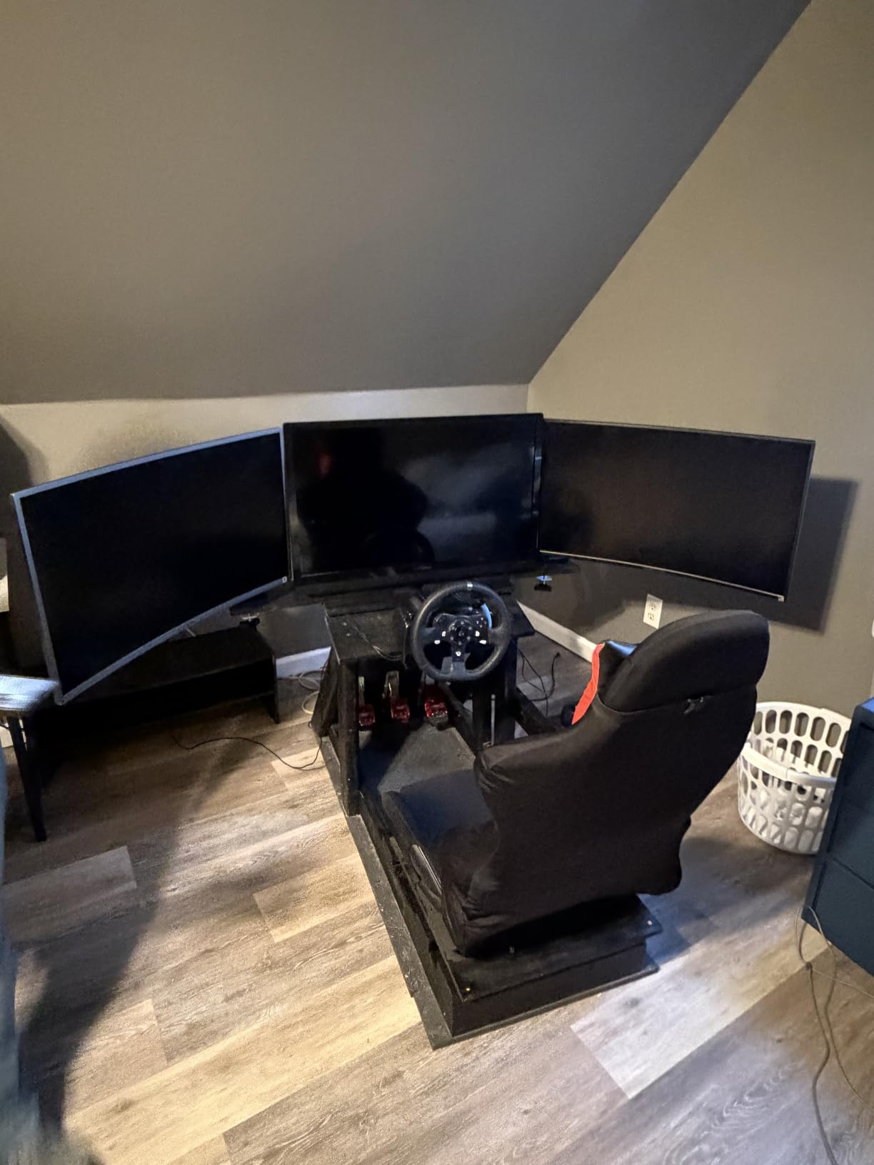 WALI Single Monitor Mount for 13-34 inch Screens, Adjustable Single Monitors Arm, Regular Screen up to 32 inch, 26.4lbs, Computer Monitor Stand for Desk, VESA 75/100mm (GSMP001N), Black customer photo 1