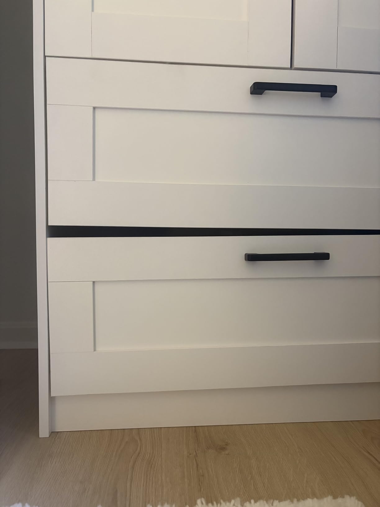 Fenghua Lizhi Wood White Wardrobe Closet with 2 Doors and 2 Drawers, Bedroom Freestanding Armoire Storage Cabinet with Shelves, Wooden Wardrobe Combination for Hanging Clothes (White 2 Drawers) customer photo 1