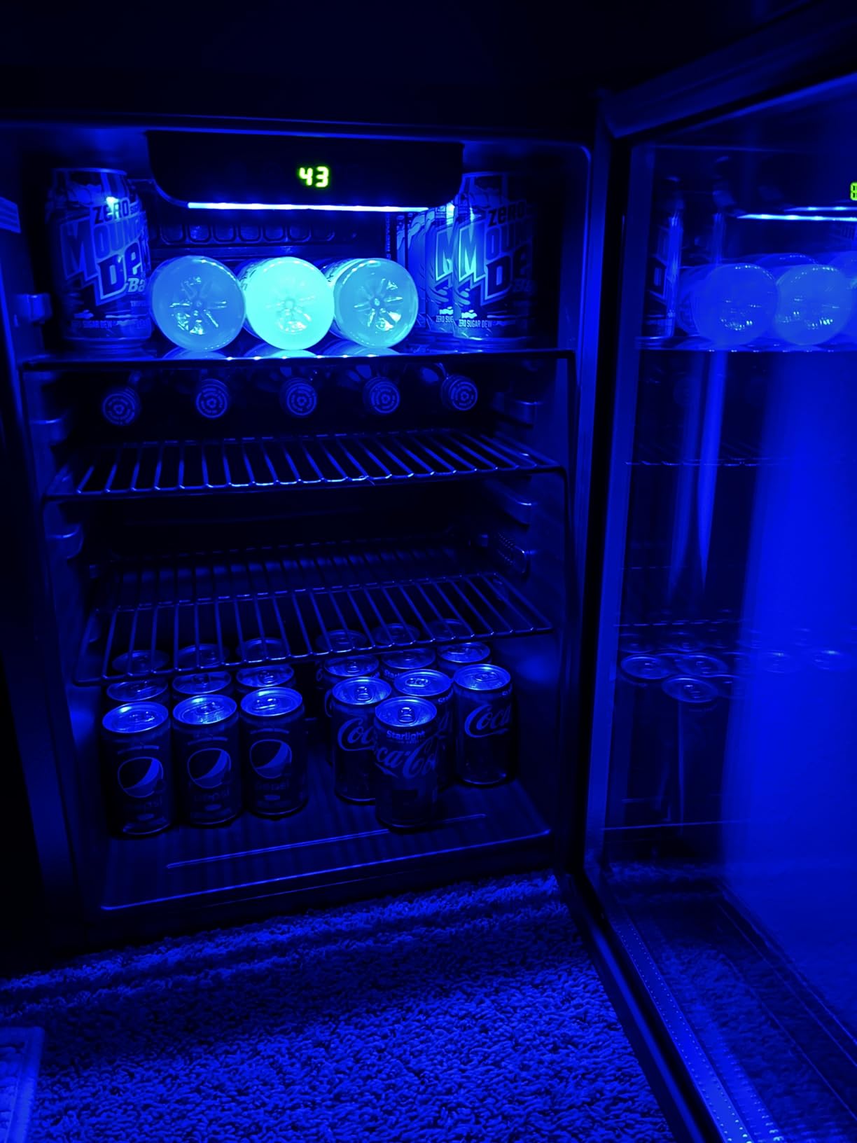 Electactic 50 Cans Beverage Refrigerator Cooler, 1.3 Cu.ft Mini Fridge Countertop Drink Cooler with Glass Door for Beer, Soda,Wine, Adjustable Digital Temperature Control for Home Dorm Bar, Black customer photo 2