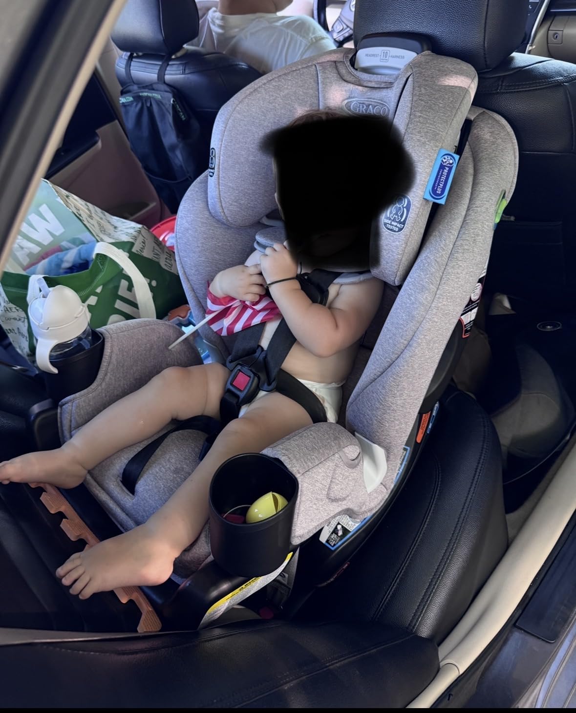 Graco Extend2Fit Convertible Car Seat, Rear and Forward Facing Car Seat with Adjustable Extension Panel for Extra Legroom, Great Gift for Baby Shower or Baby Registry, Gotham customer photo 1