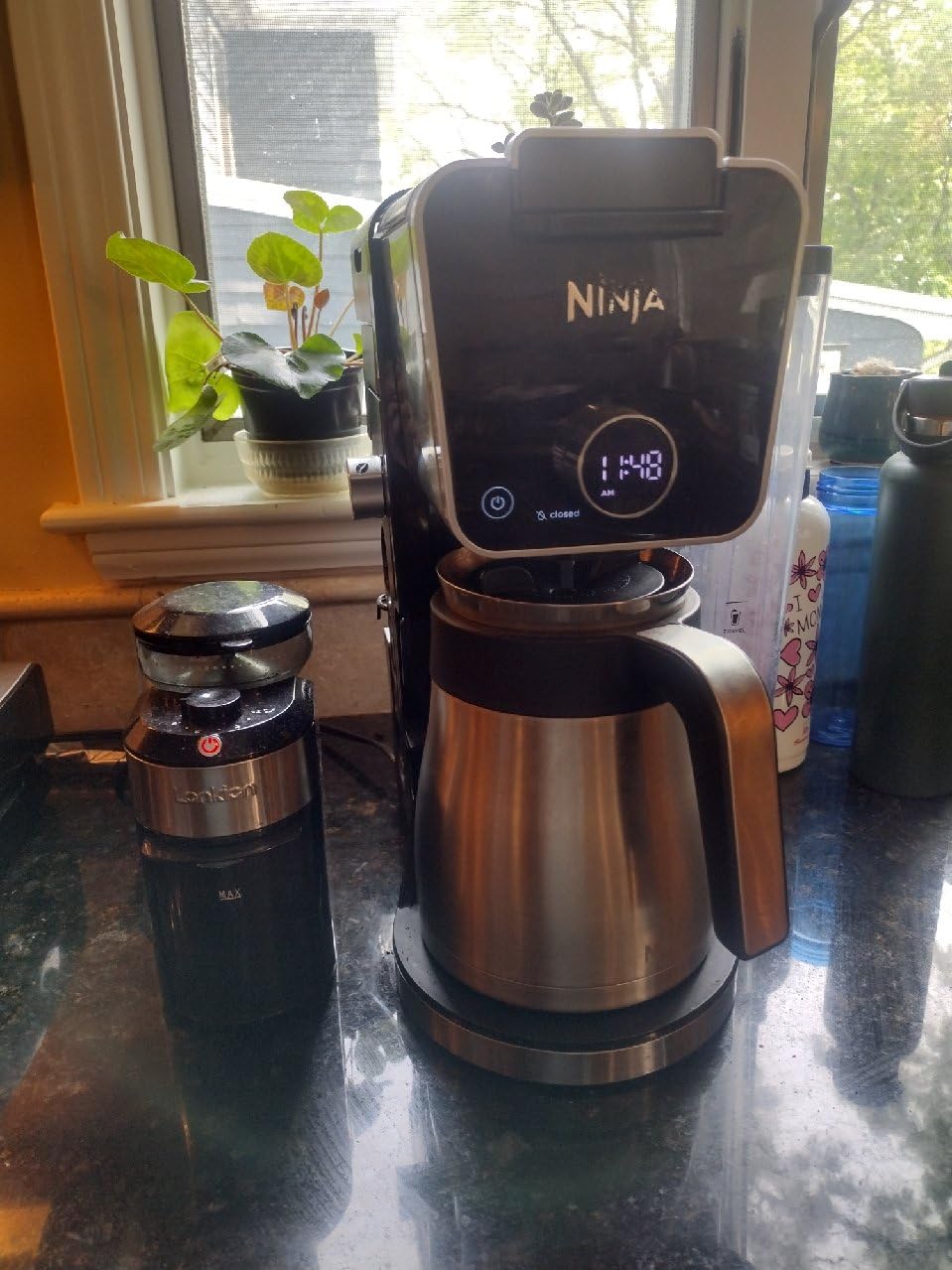 Lonkion Burr Coffee Grinder Electric - Adjustable Burr Grinder with 28 Precise Grind Settings for 12 Cups customer photo 1