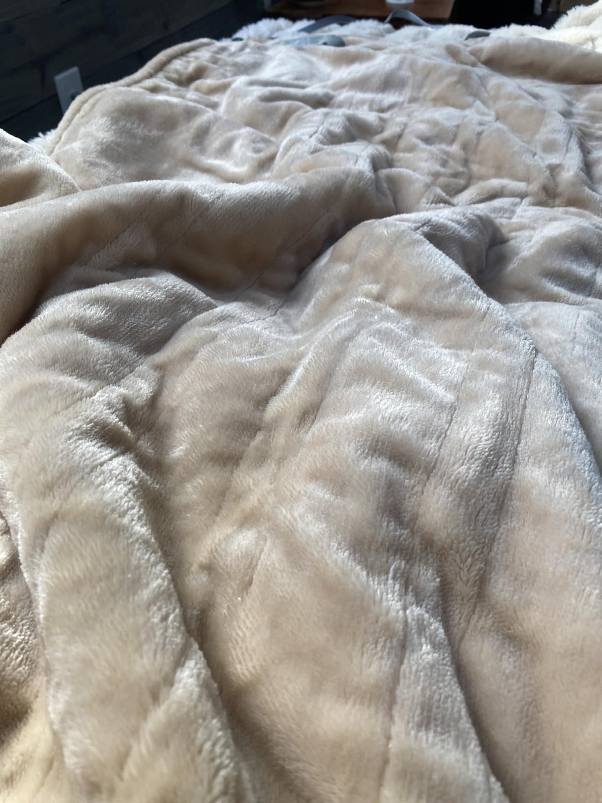 Beautyrest Reversible Heated Throw - Plush Sherpa Heating Blanket, Ivory | Dual-Sided Electric Throw Blanket With 3 Heat Settings & 2 Hr Auto Shut Off, Oeko-Tex Certified & Machine Washable customer photo 1