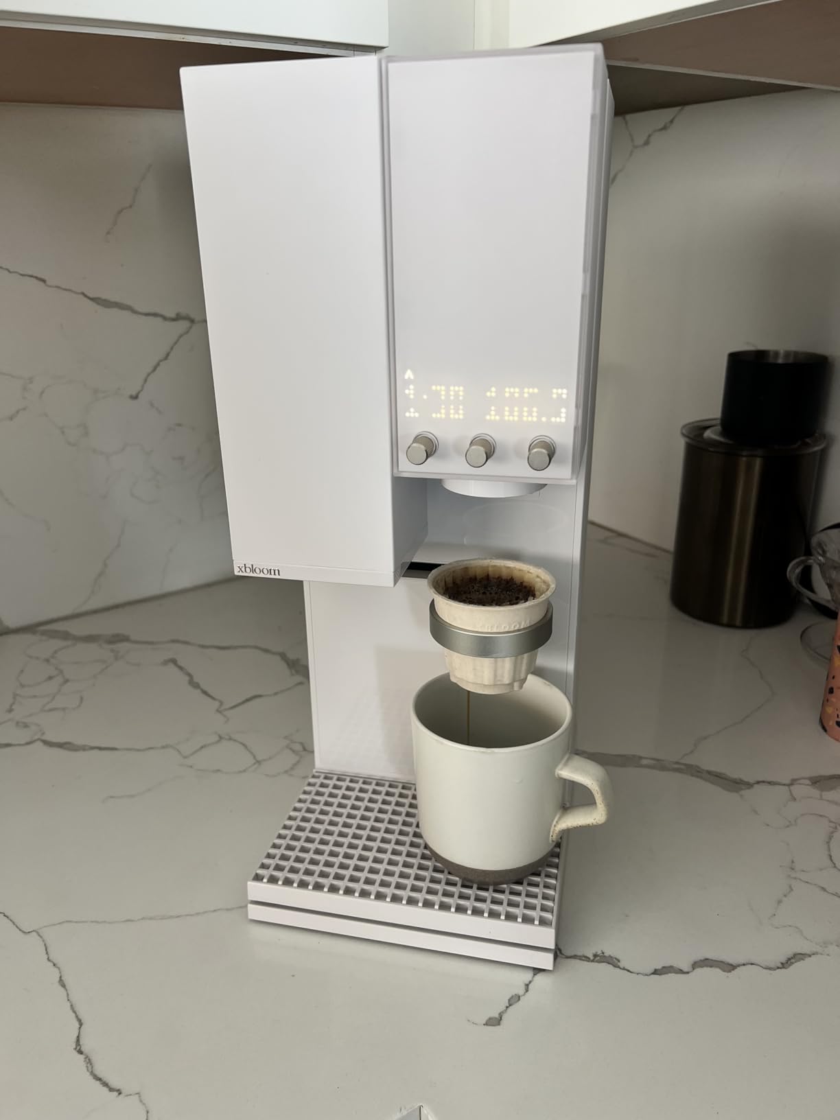 xBloom Studio Coffee Machine, Drip Coffee Maker, Grinder&Scale, AppControl customer photo 1