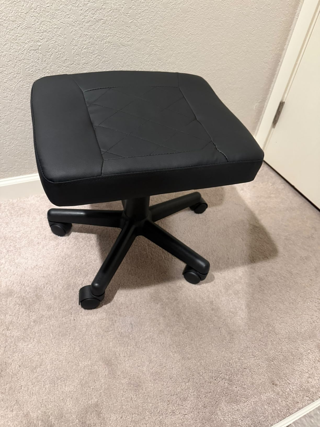 VECELO Under Desk Footrest, PU Ergonomic Foot Rest with Wheels, Comfort Padding, Height Adjustable for Relieving Leg Pain, Stiffness, Black customer photo 1