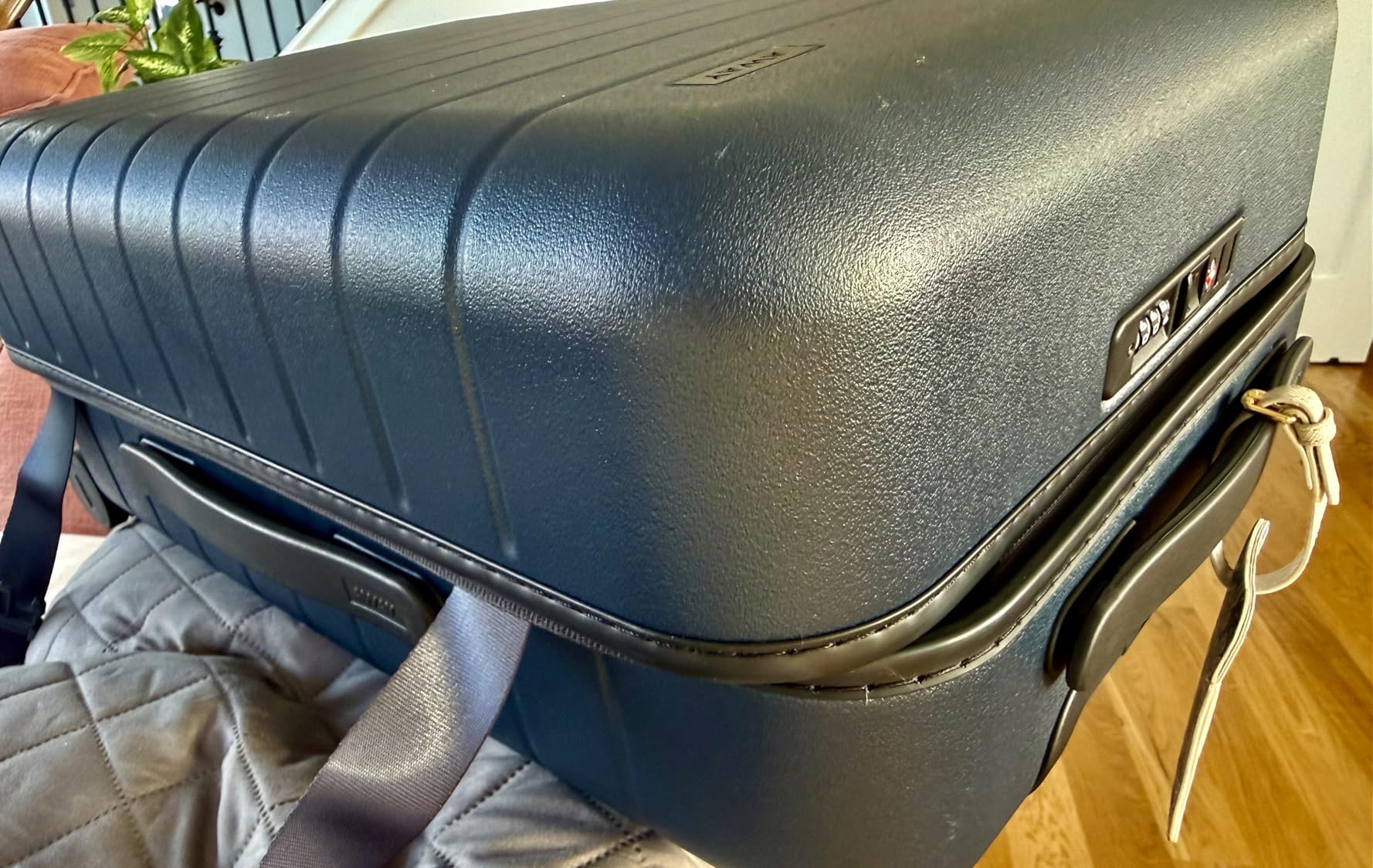 Away Carry-On Luggage - 22-Inch Lightweight Hardside Suitcase with 360° Spinner Wheels, Interior Compression System, TSA-Approved Lock - Sea Green customer photo 1