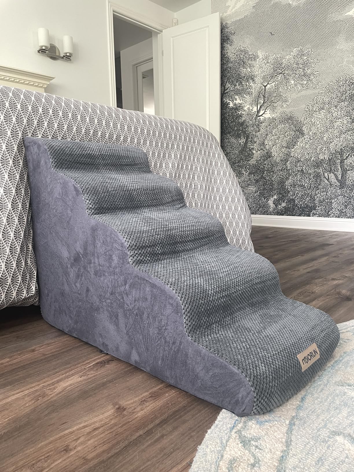 Amazon Basics Dog Steps, 18.7