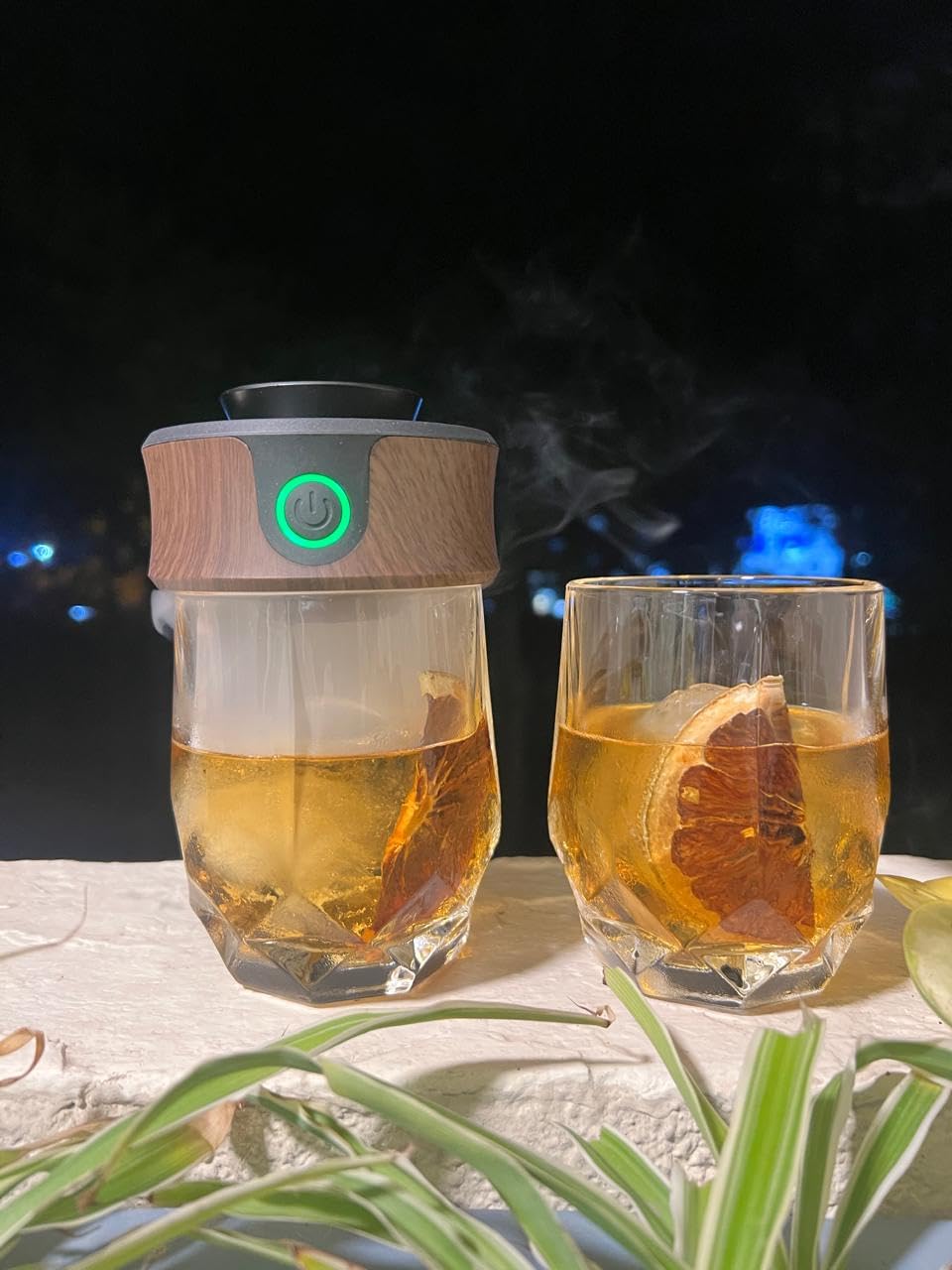 Electric Whiskey Smoker Kit with Torch, Premium Wooden Box, 4 Wood Chips, Ice Molds, Recipes, Cocktail Smoker Kit for Bourbon & Old Fashioned, Ideal Gift for Dad, Husband and Men (No Butane) customer photo 1