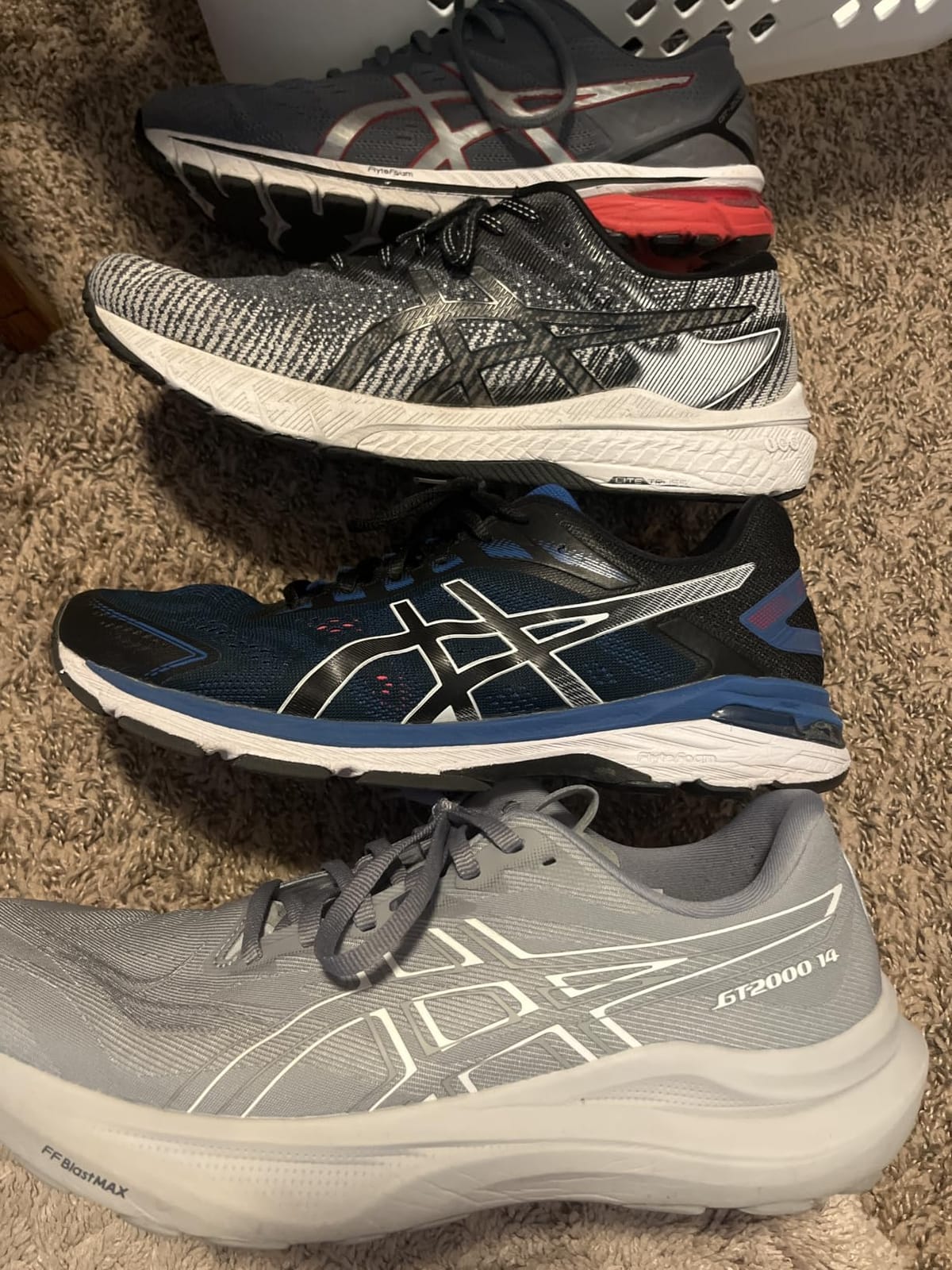 Men's GT-2000 14 Running Shoes customer photo 1