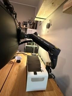 HUANUO TitanLift Heavy Duty Monitor Arm for Screens up to 49 inch, Holds 44 lbs, Aluminum Ultrawide Screen Monitor Mount, Fully Adjustable Single Gaming Desk Mount with Dual C-Clamp, Max VESA 100x100mm customer photo 1