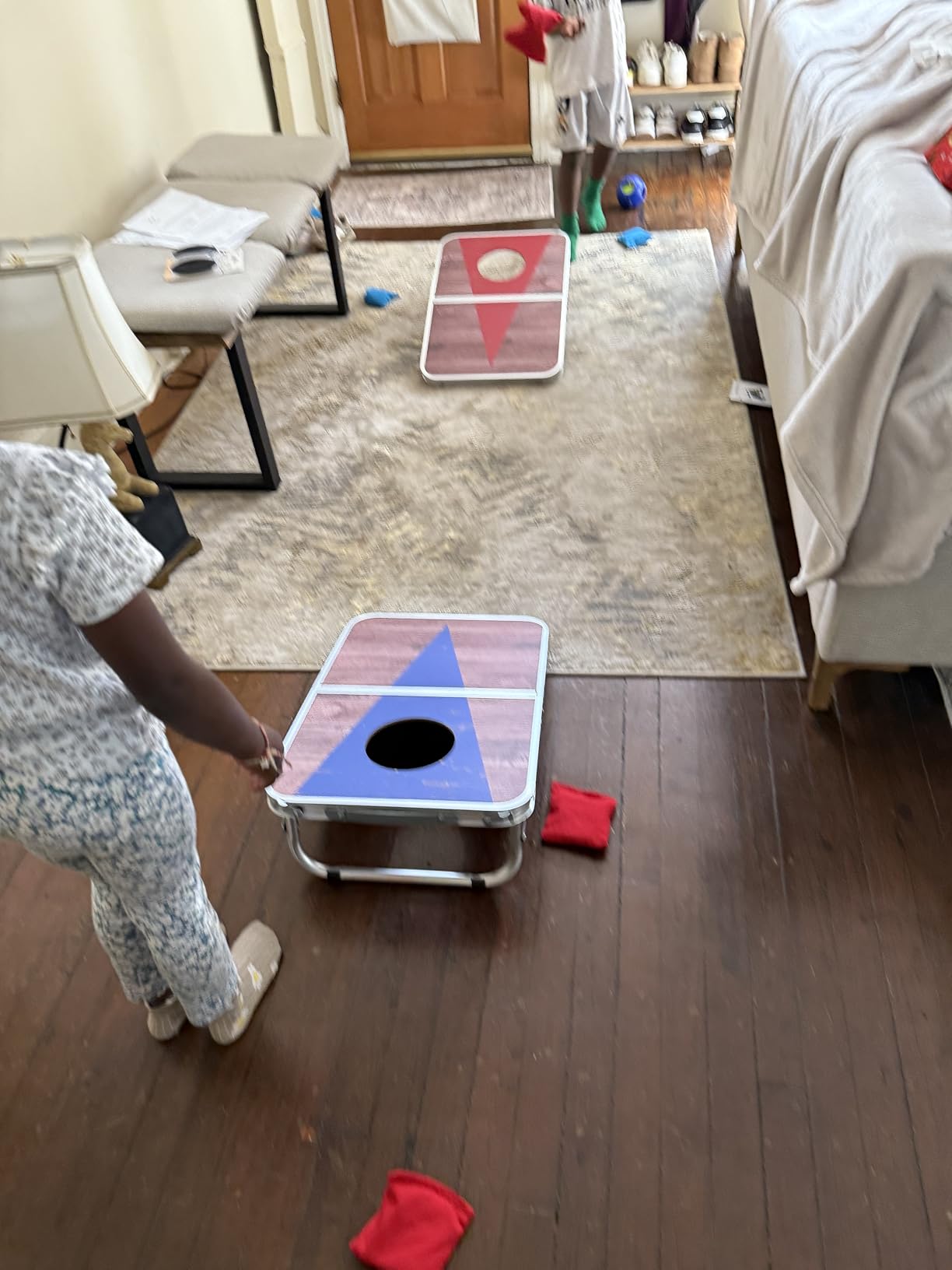 ROPODA Portable Cornhole Board Set, 24x16 / 30x20in Corn Hole Games with 8 Bean Bags, Lightweight Aluminum Alloy Edging customer photo 2