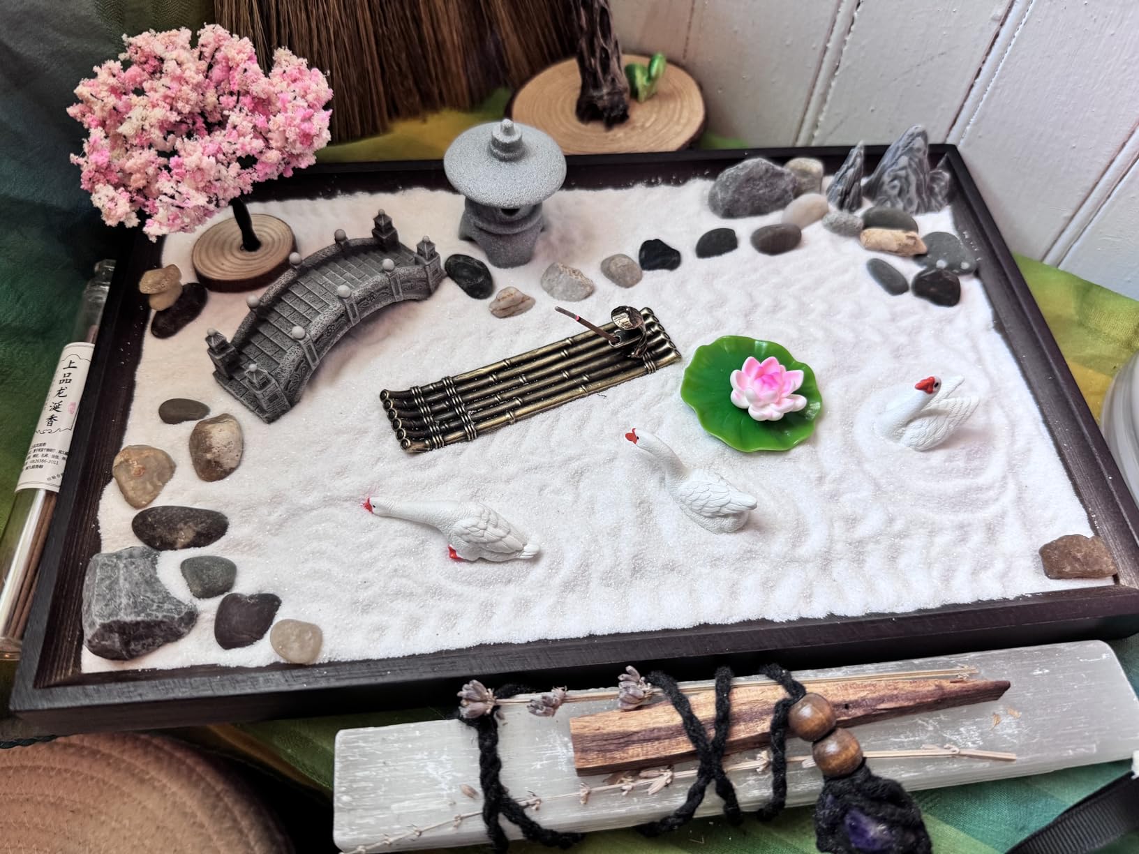 SRAYW Zen Garden Kit for Desk Decor. 11x7.5'' Beautiful Japanese Mini Zen Garden Meditation Gifts Set for Home, Office Desk&Meditation Room. 6 Tools & 18 Accessories. Zen Sand Tray Therapy customer photo 2