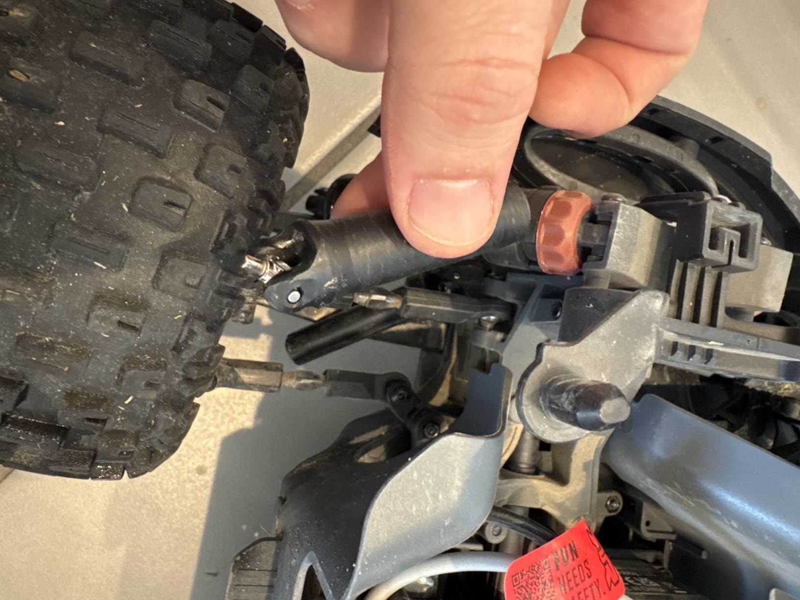 ARRMA RC Truck 1/10 Granite 4X4 223S BLX Brushless Monster Truck RTR, Blue customer photo 2