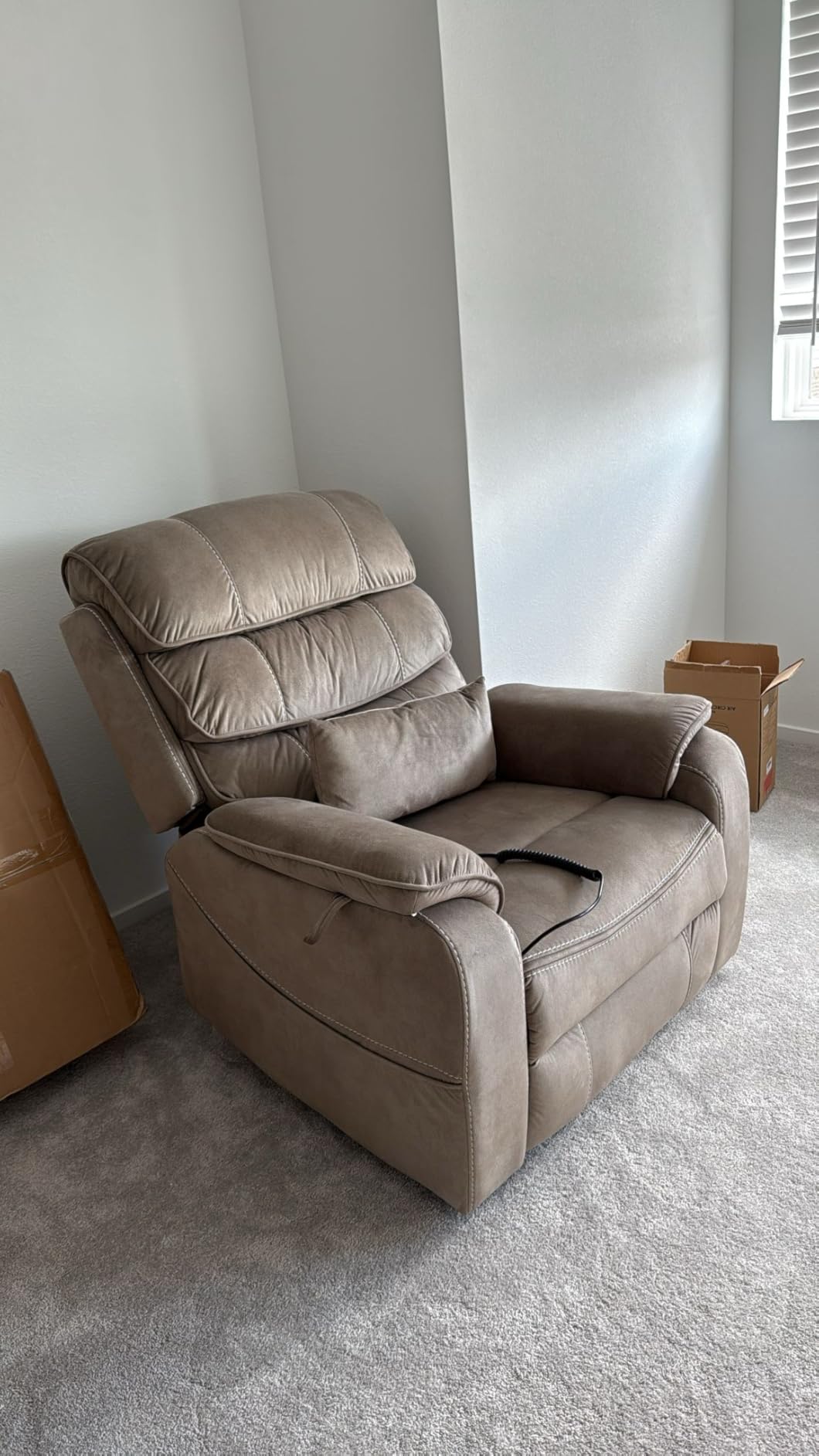 JIKFRIMA Dual Motor Power Lift Recliner Chair for Adults Elderly | Lay Flat Lift Recliners with Heat & Massage, Lumbar Pillow, Cup Holder, Wireless Charger, USB Ports, Velvet Fabric, 400lbs customer photo 1