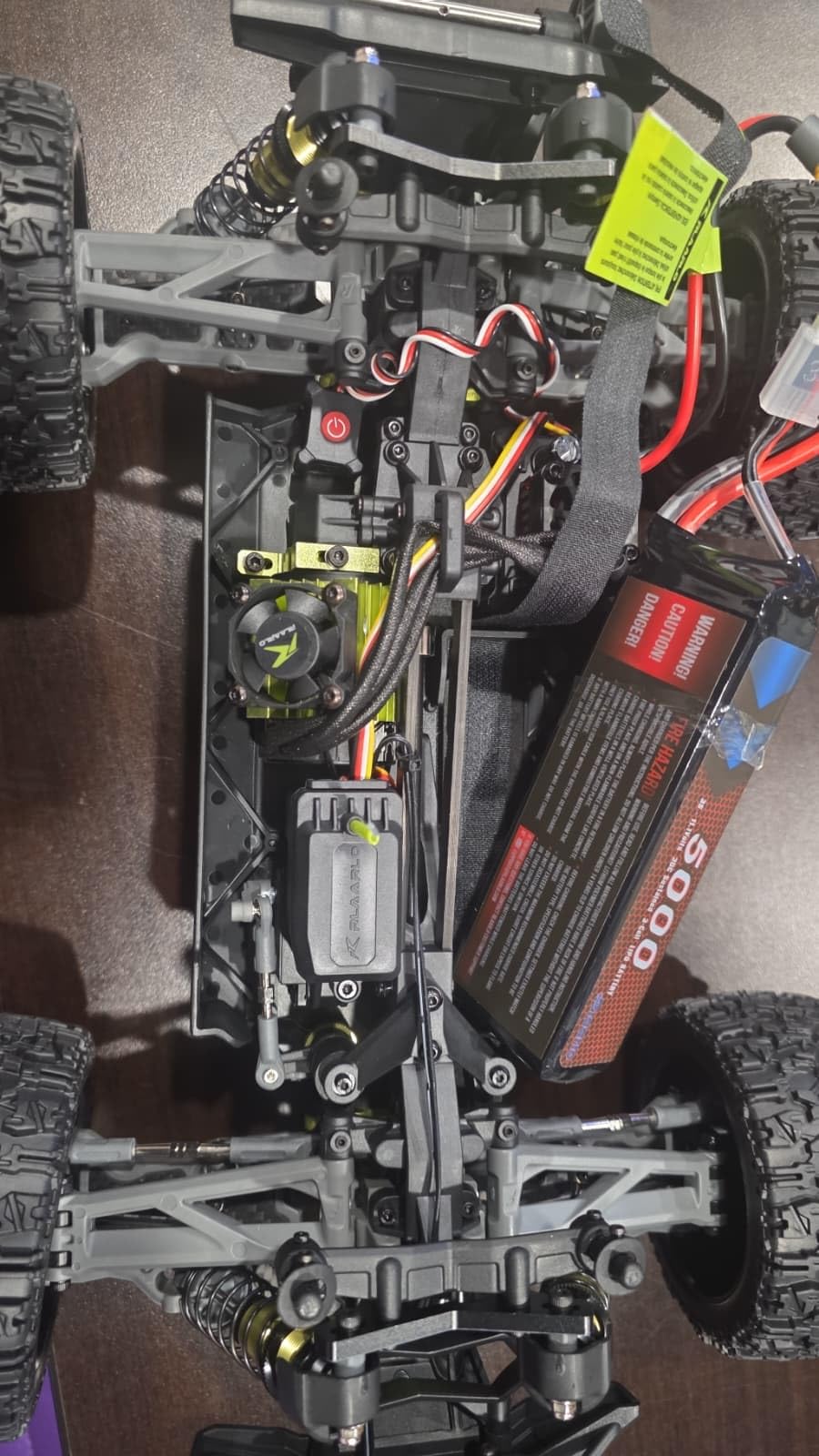 RIAARIO 1/10 Brushless RC Cars, 50+ MPH, 4WD, Waterproof, Carbon Fiber | 3650 2650KV Motor, 60A ESC, Gyro, 11KG Servo, CNC Drivetrain, Alloy Chassis, Oil Shocks and 5-Channel Transmitter customer photo 1