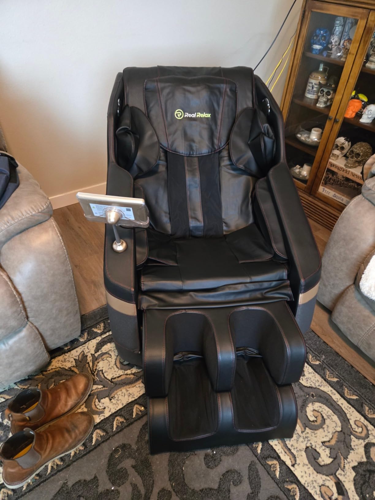 Real Relax Full Body Shiatsu Massage Chair for Home Relaxation | Zero Gravity Recline, Pre-Assembled, 6 Auto Modes, Foot Massage, Waist & Calf Heating, Bluetooth, Black customer photo 2
